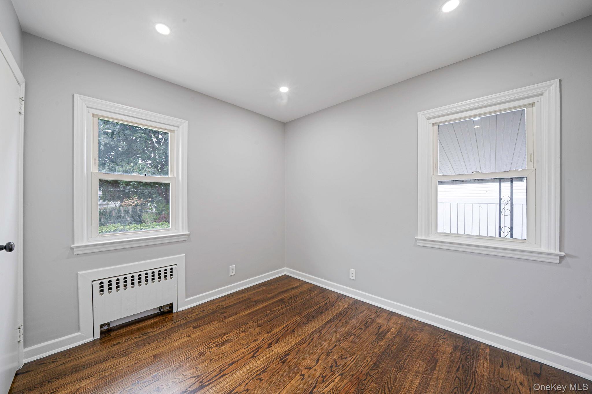 3862 Clark Street, Seaford, NY 11783