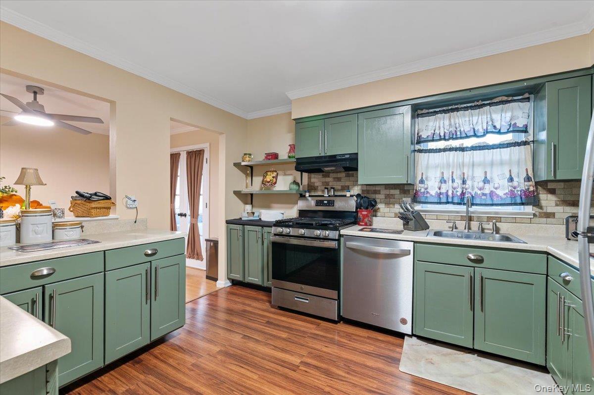 212 Locust Drive, Rocky Point, NY 11778