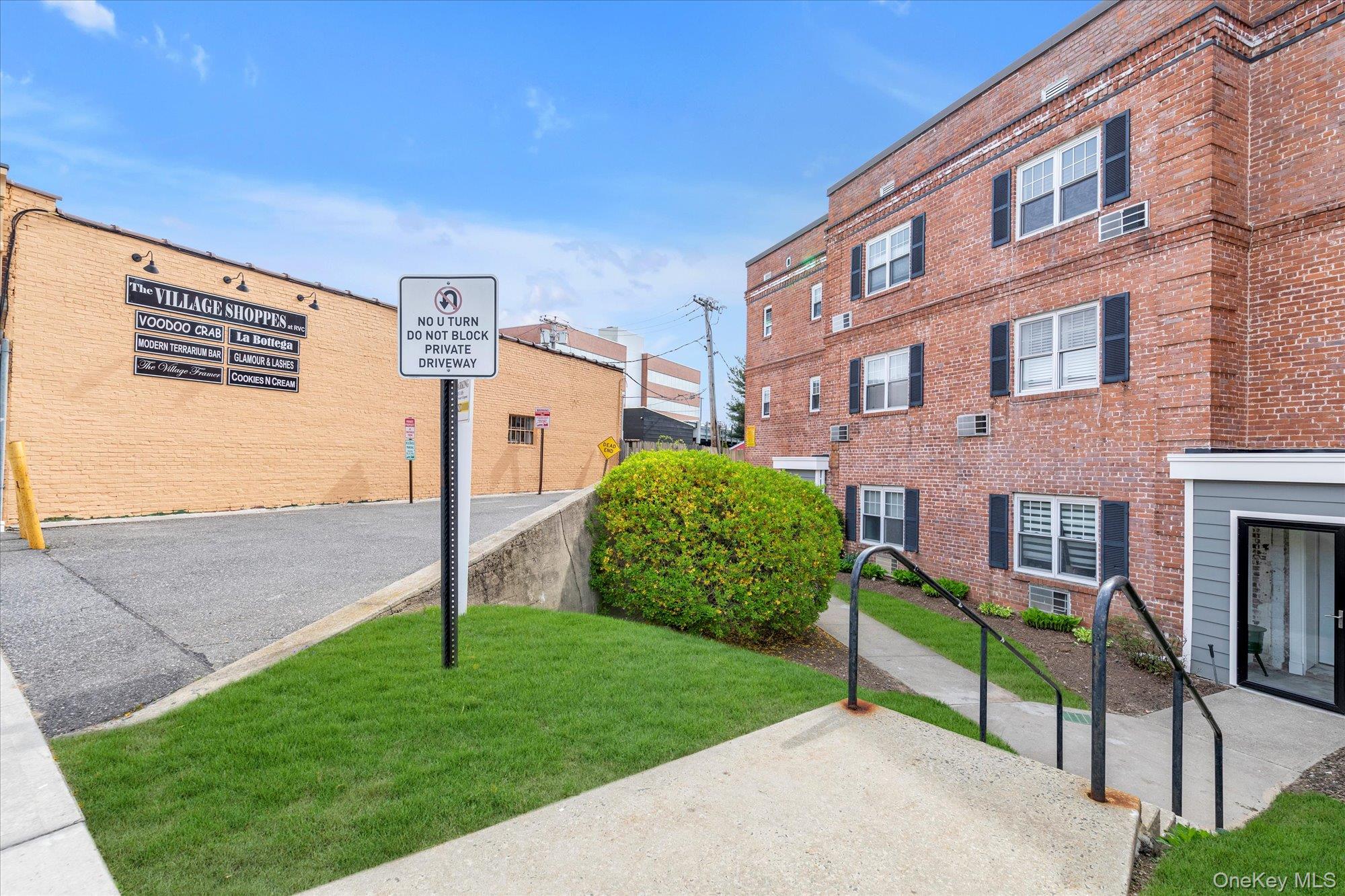 21 S Village Avenue # 3, Rockville Centre, NY 11570