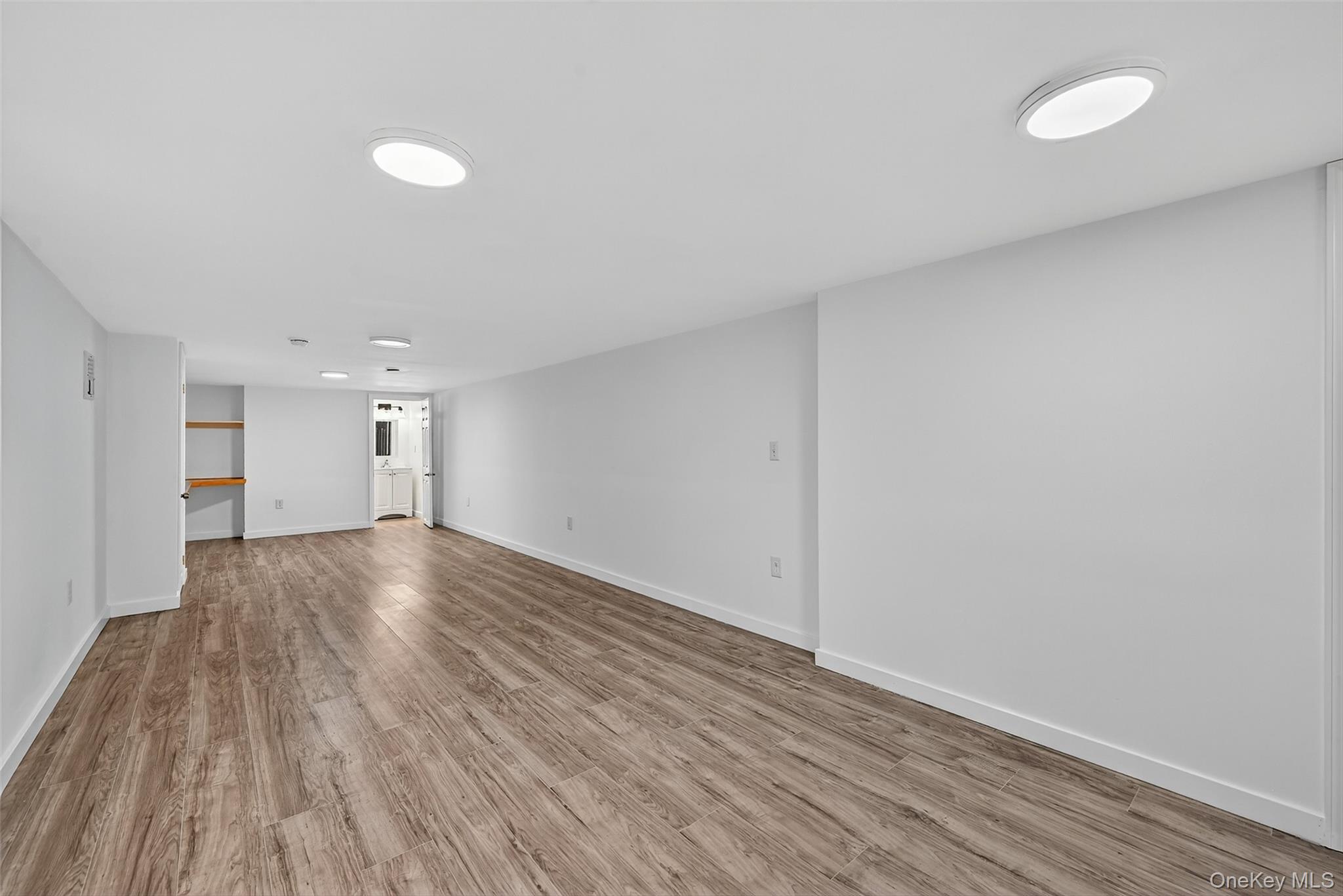 18 Stonecrest Drive, New Windsor, NY 12553