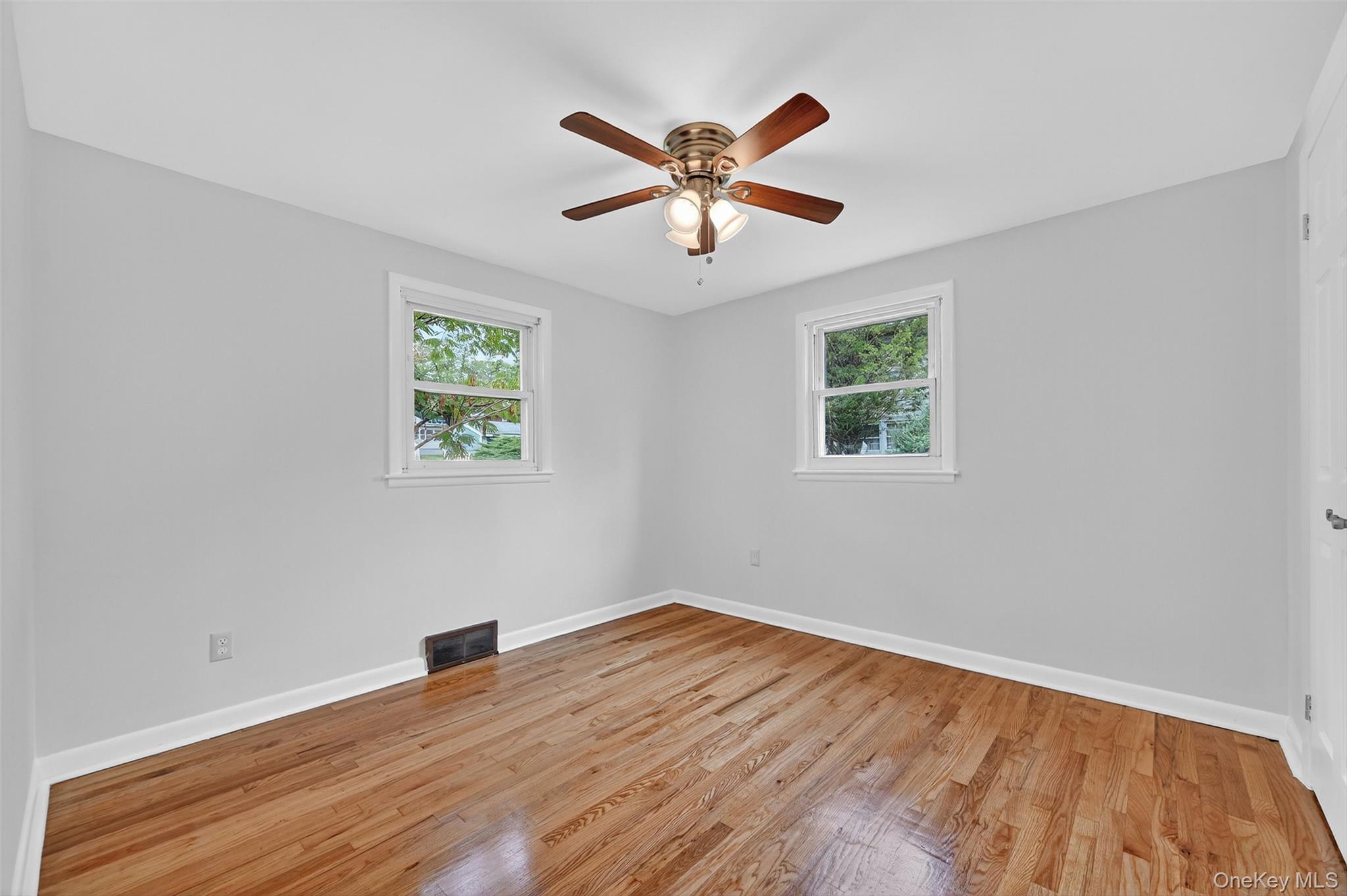 18 Stonecrest Drive, New Windsor, NY 12553