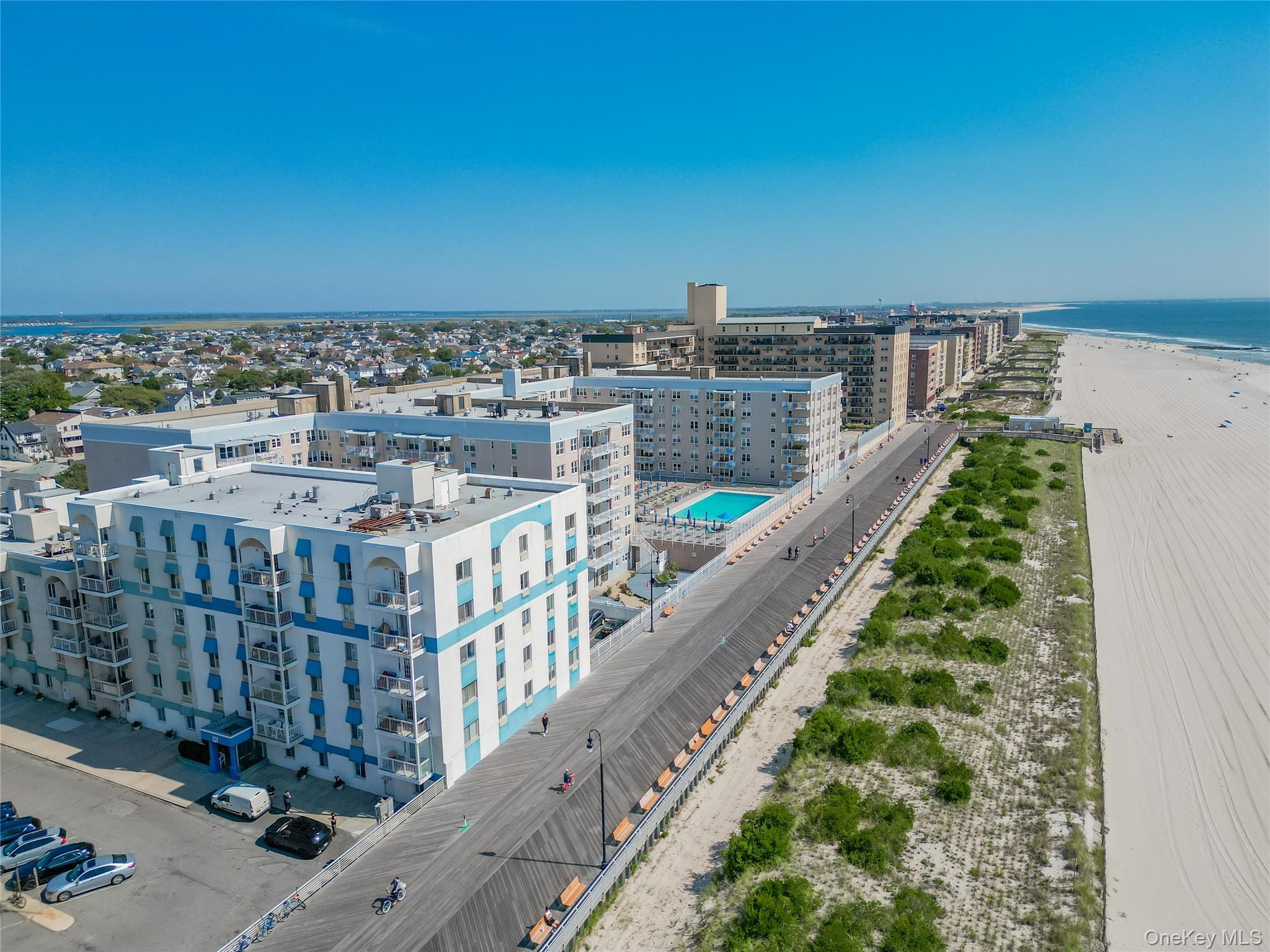 10 Franklin Boulevard # 408, Long Beach, NY 11561