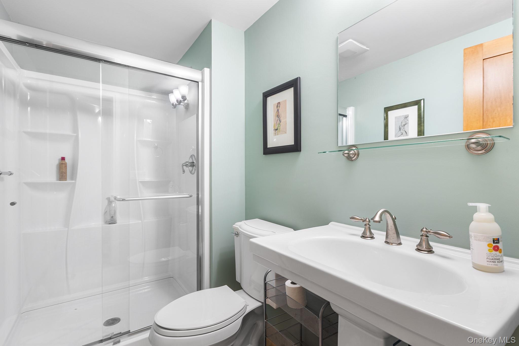 36 Woodcrest Avenue, White Plains, NY 10604