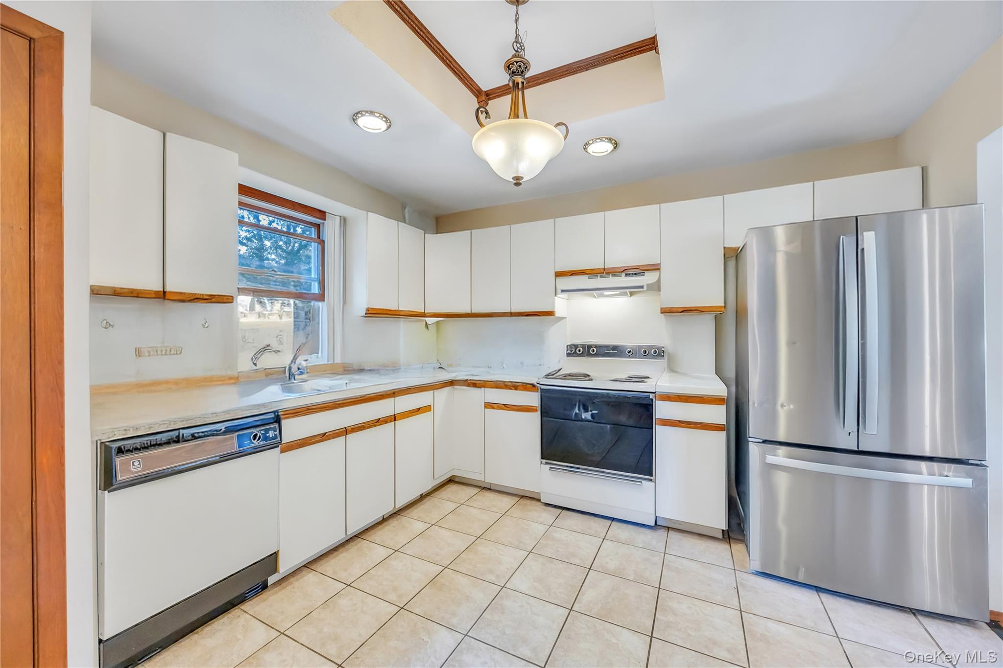 194 Cranford Boulevard, Mastic, NY 11950