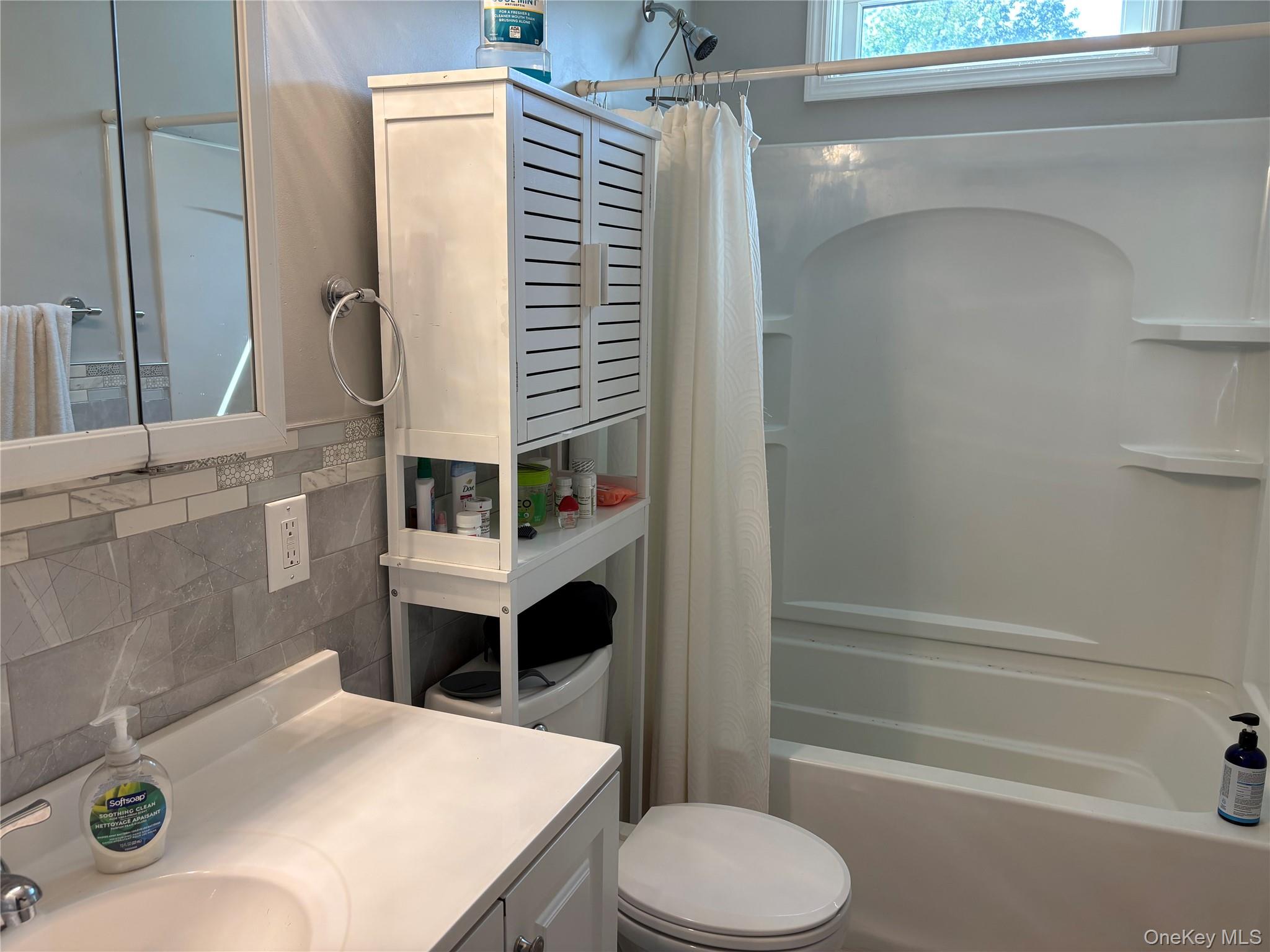 346 S Main Street, Freeport, NY 11520