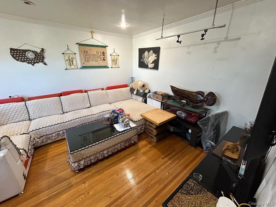 213-01 75 Avenue # 4D, Bayside, NY 11364