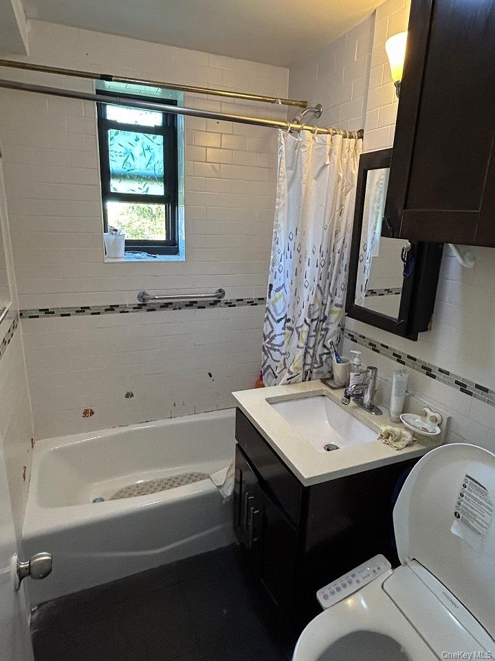 213-01 75 Avenue # 4D, Bayside, NY 11364