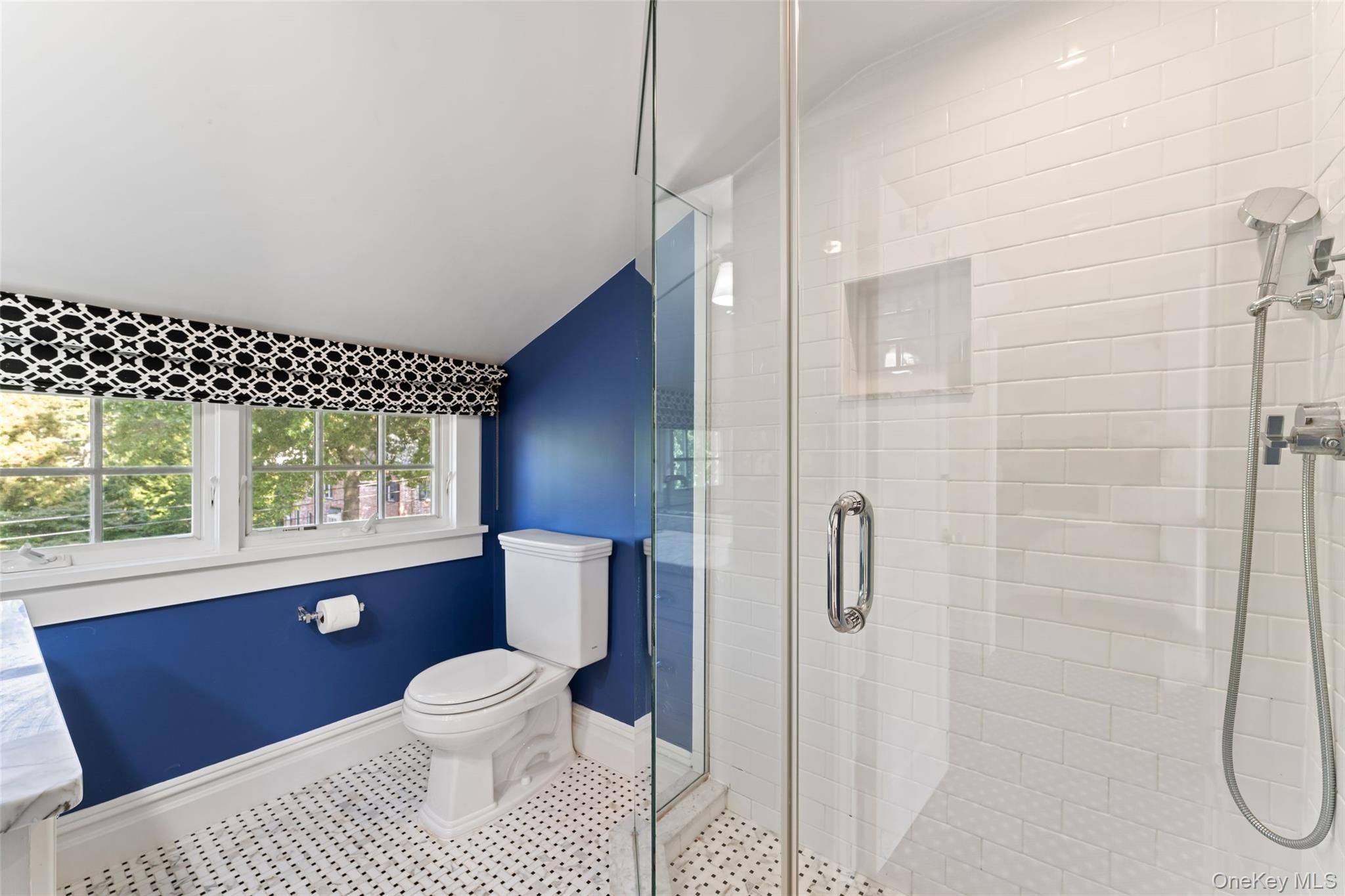 5 Greenfield Avenue, Bronxville, NY 10708