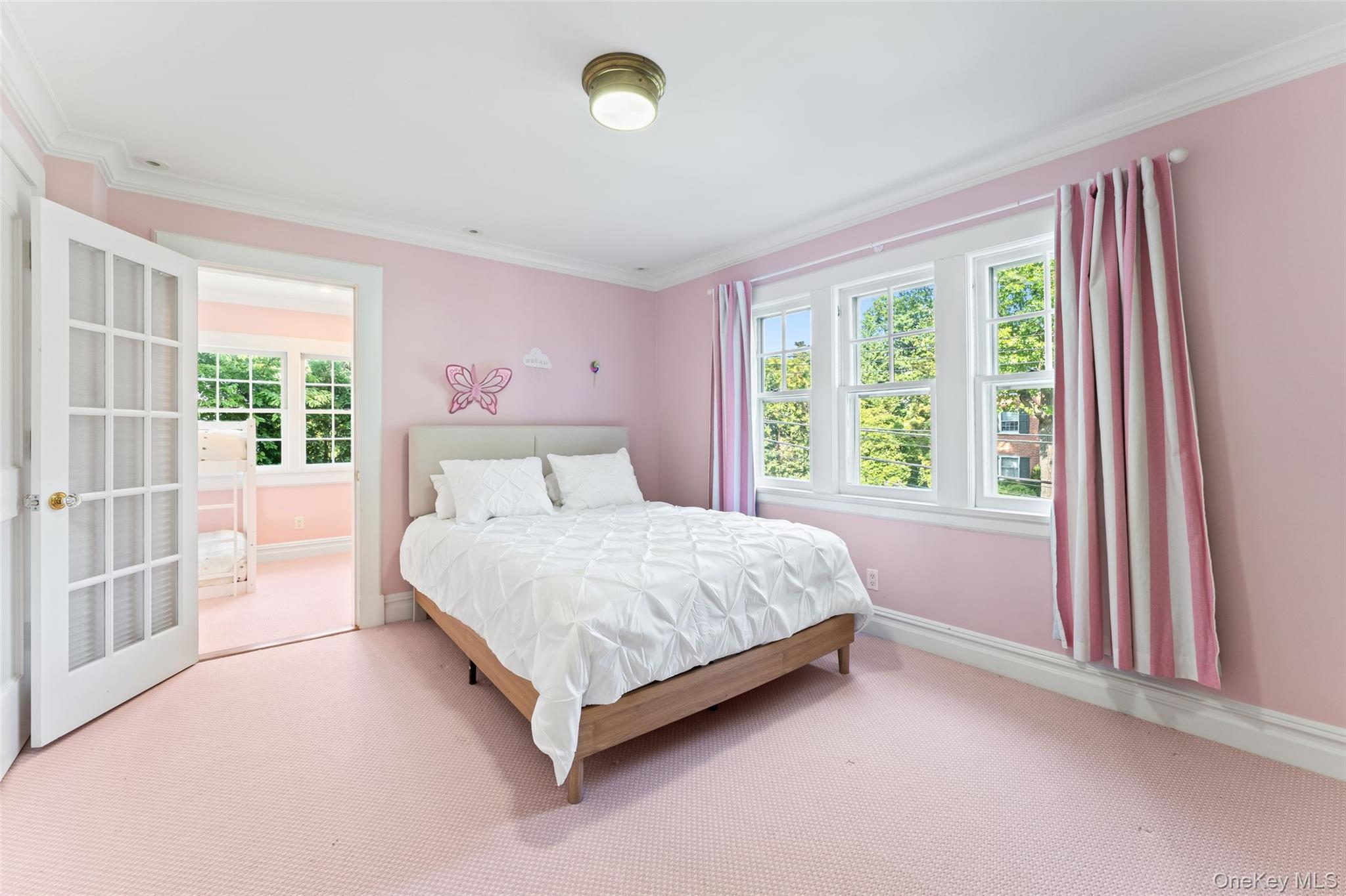 5 Greenfield Avenue, Bronxville, NY 10708