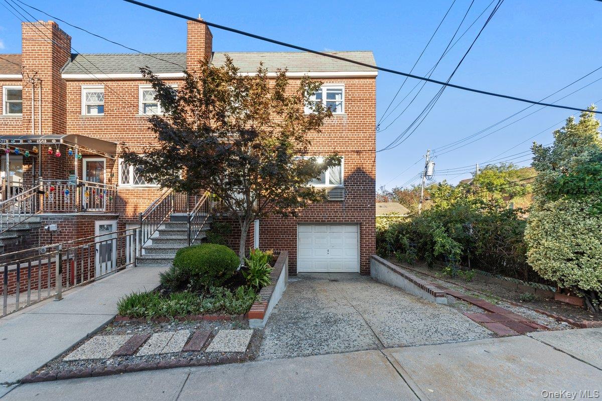 902 Dean Avenue, Bronx, NY 10465