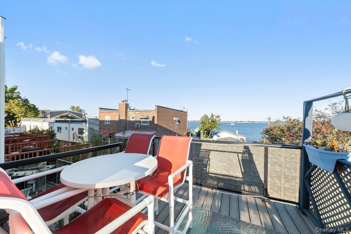 902 Dean Avenue, Bronx, NY 10465