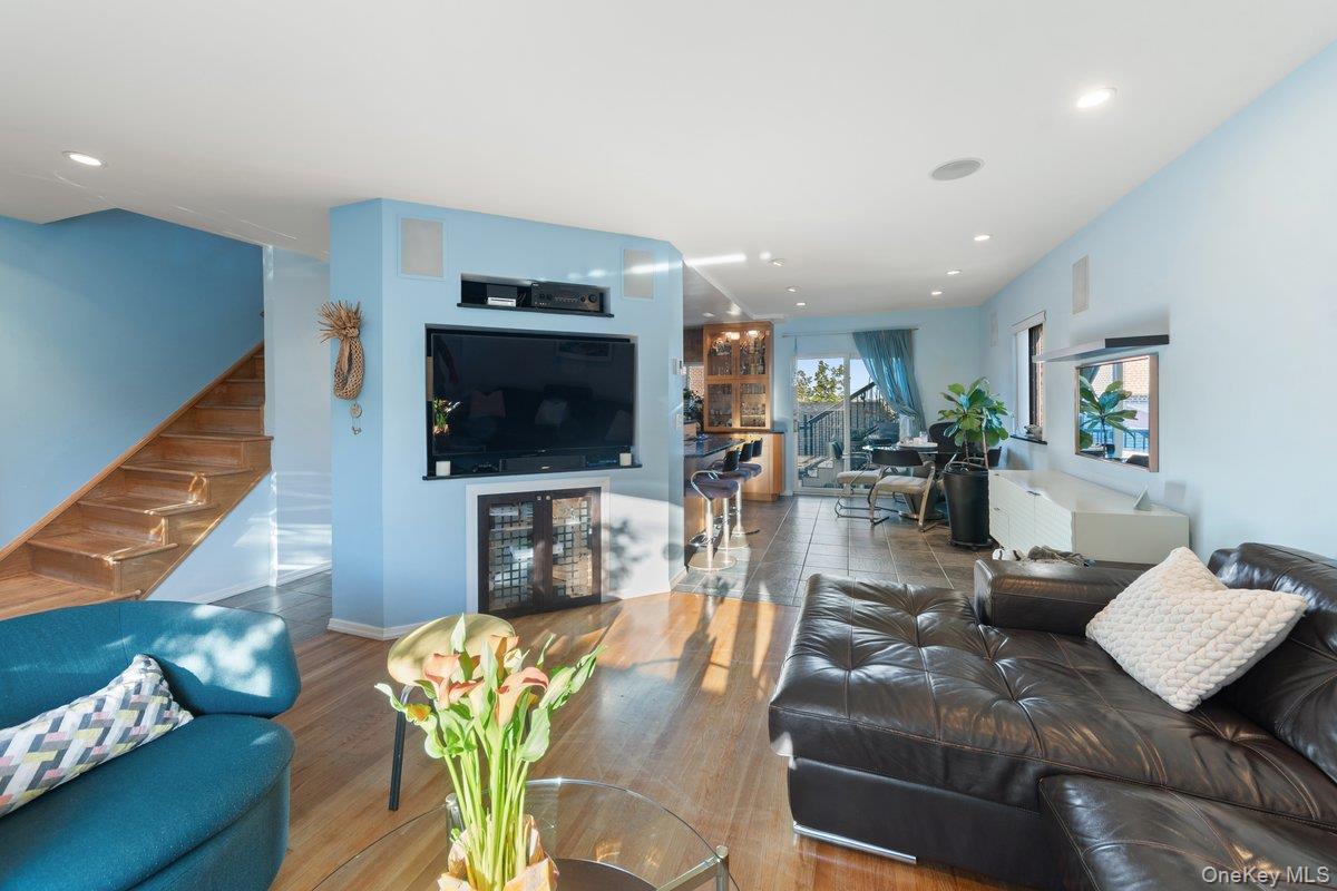 902 Dean Avenue, Bronx, NY 10465