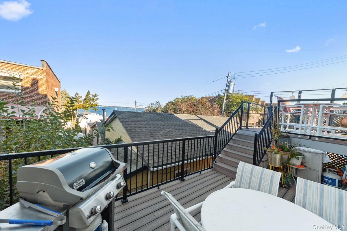 902 Dean Avenue, Bronx, NY 10465