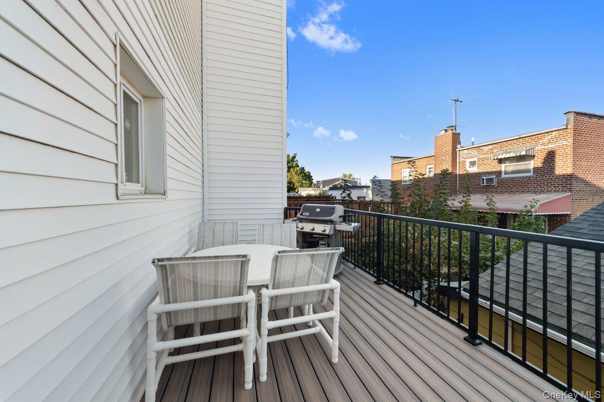 902 Dean Avenue, Bronx, NY 10465