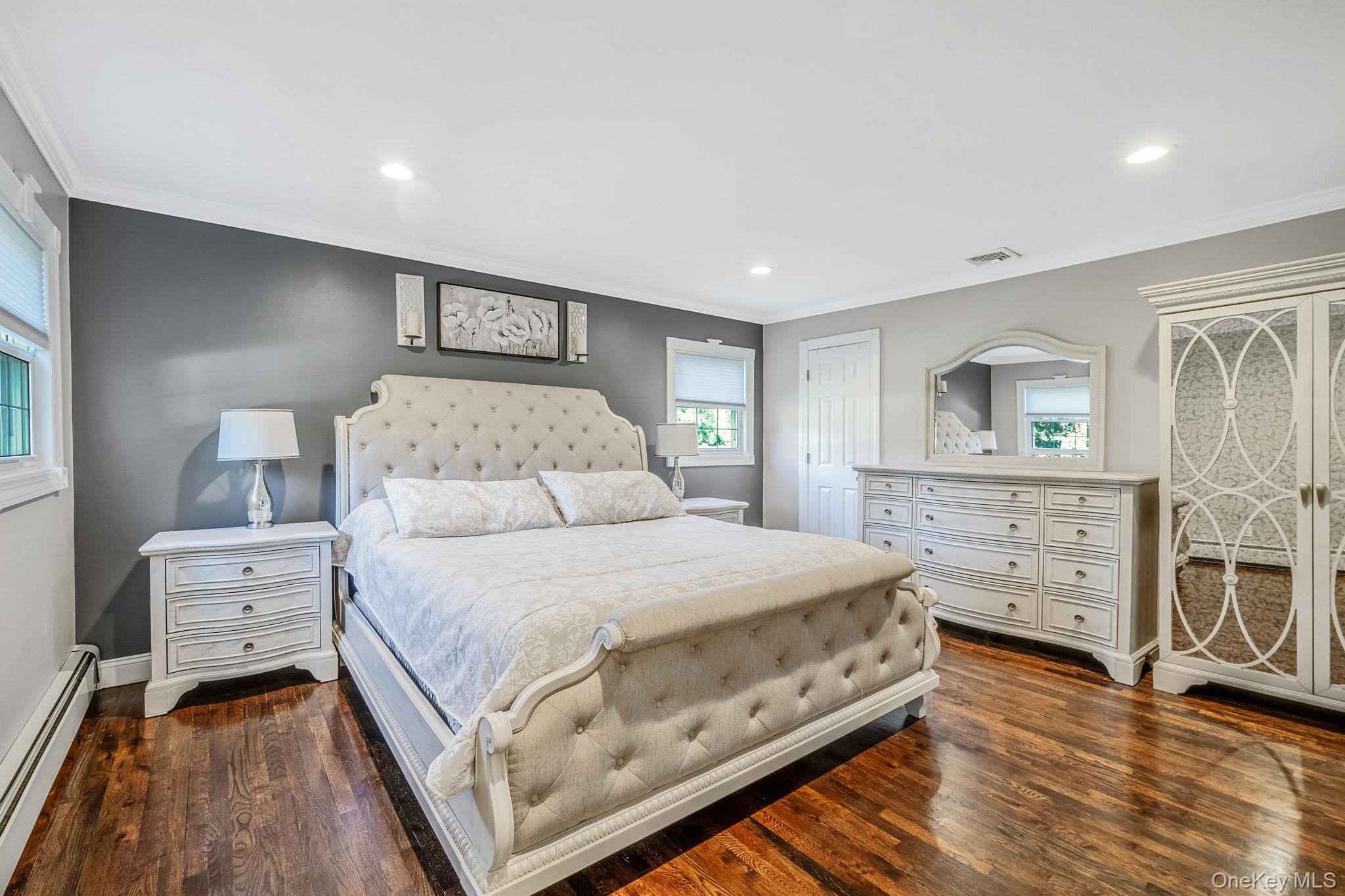 31 Dillon Drive, Dix Hills, NY 11746