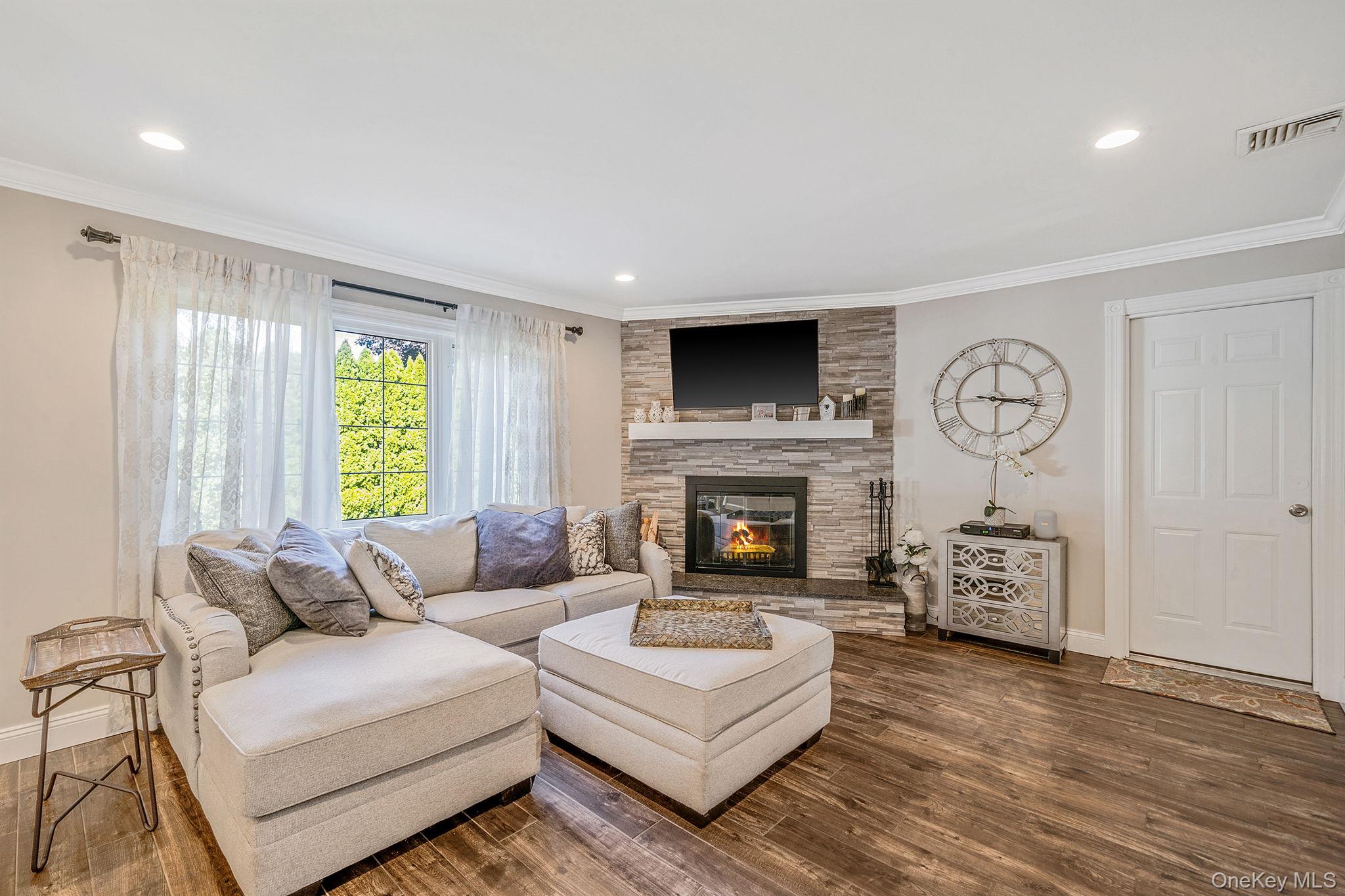 31 Dillon Drive, Dix Hills, NY 11746