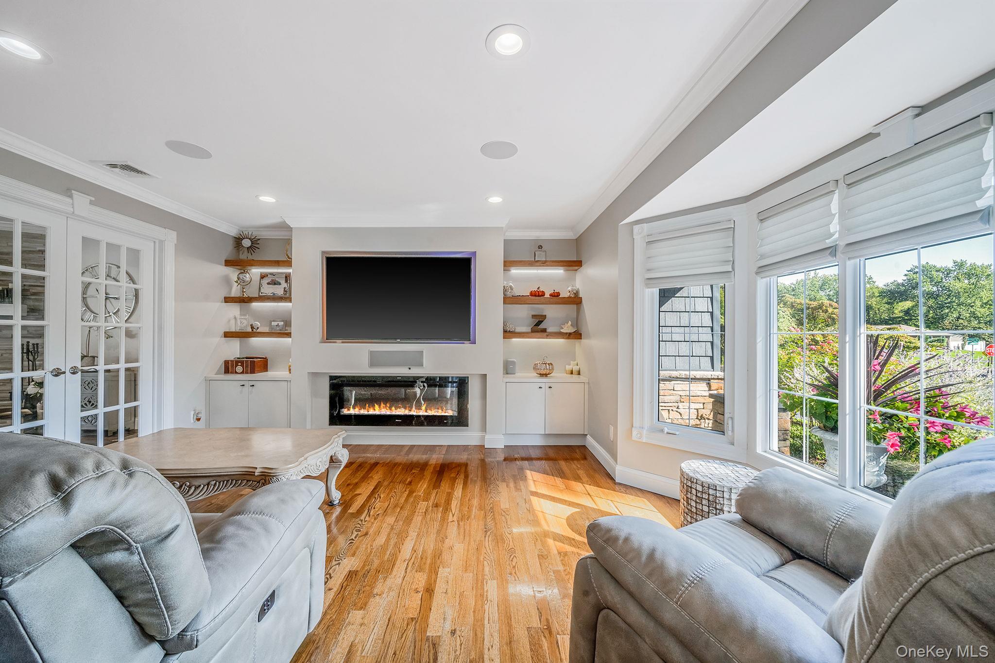 31 Dillon Drive, Dix Hills, NY 11746