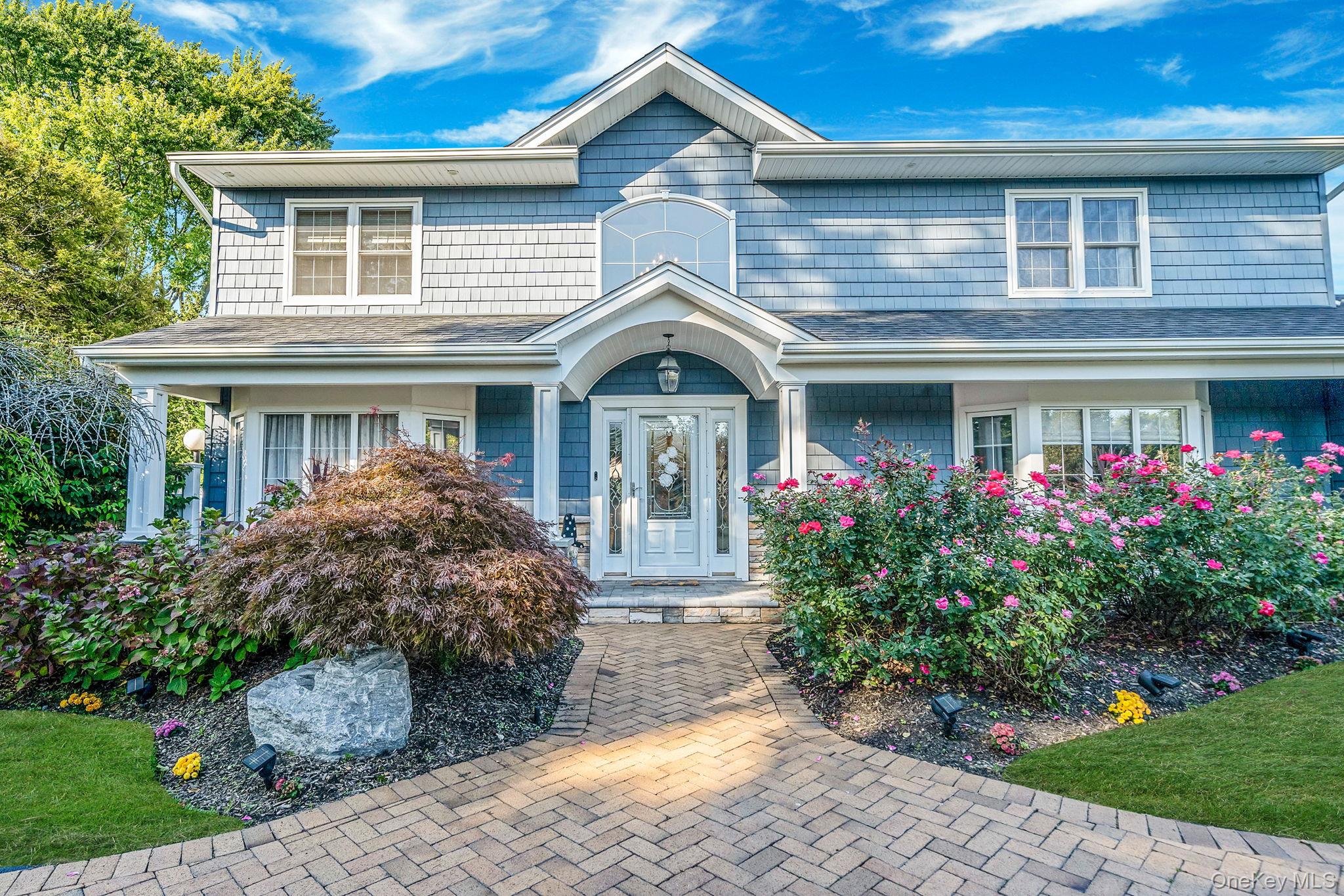 31 Dillon Drive, Dix Hills, NY 11746