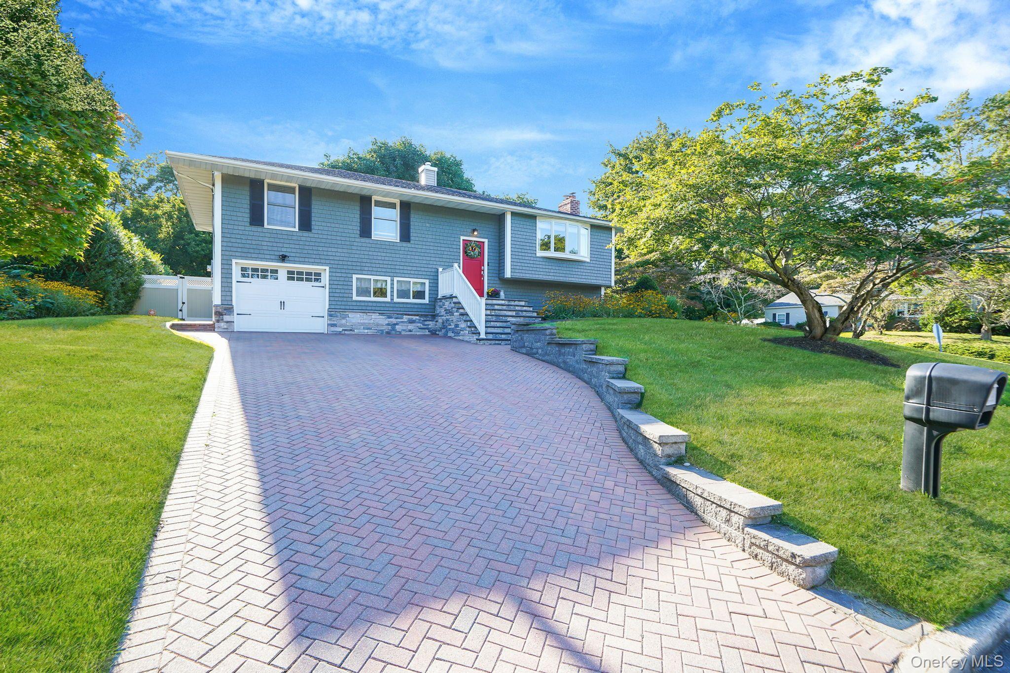 55 Lolly Lane W, Centereach, NY 11720