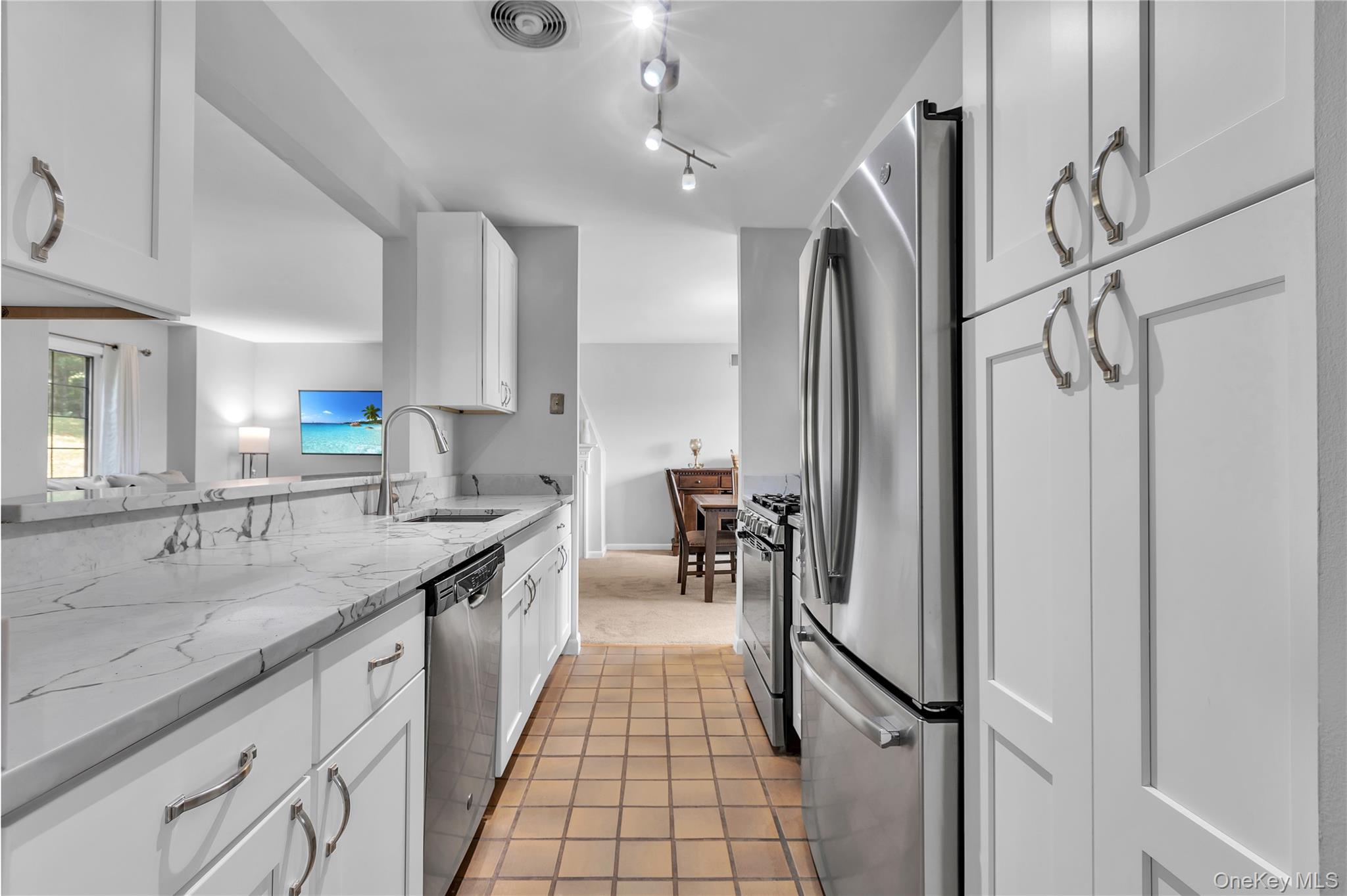 1 High Meadow Trail, Peekskill, NY 10566