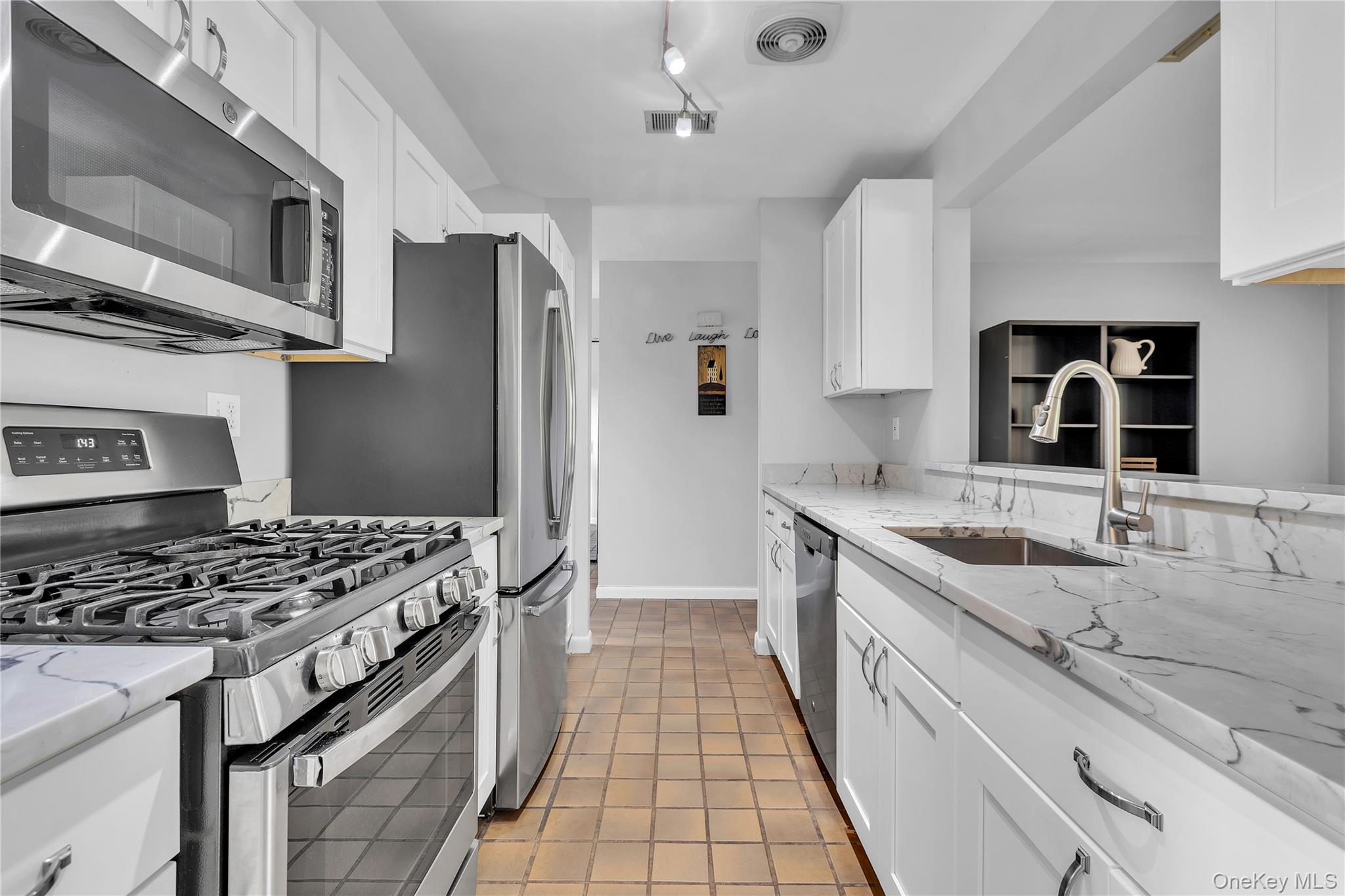 1 High Meadow Trail, Peekskill, NY 10566