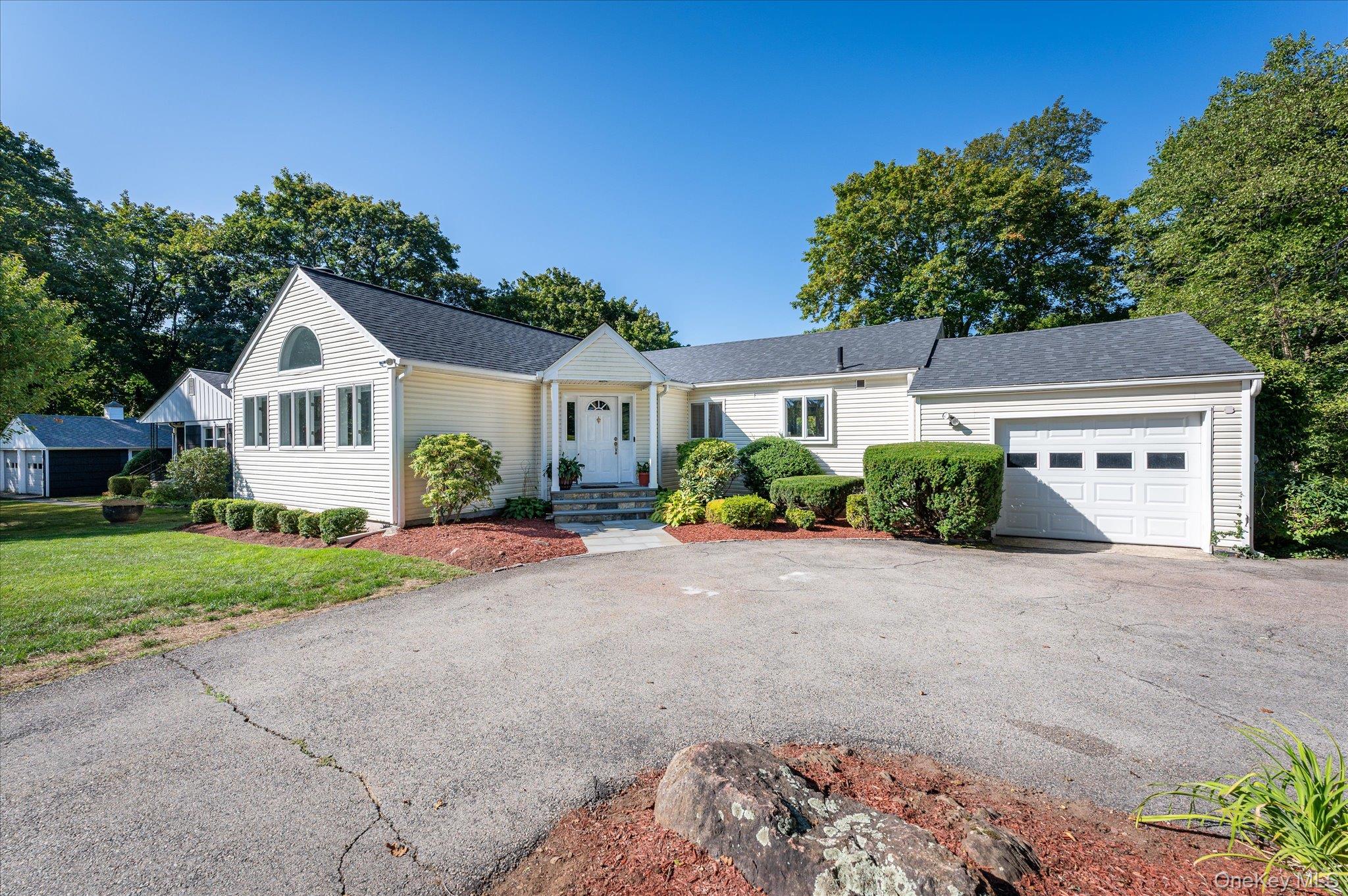 88 Oak Ridge Road, Pleasantville, NY 10570