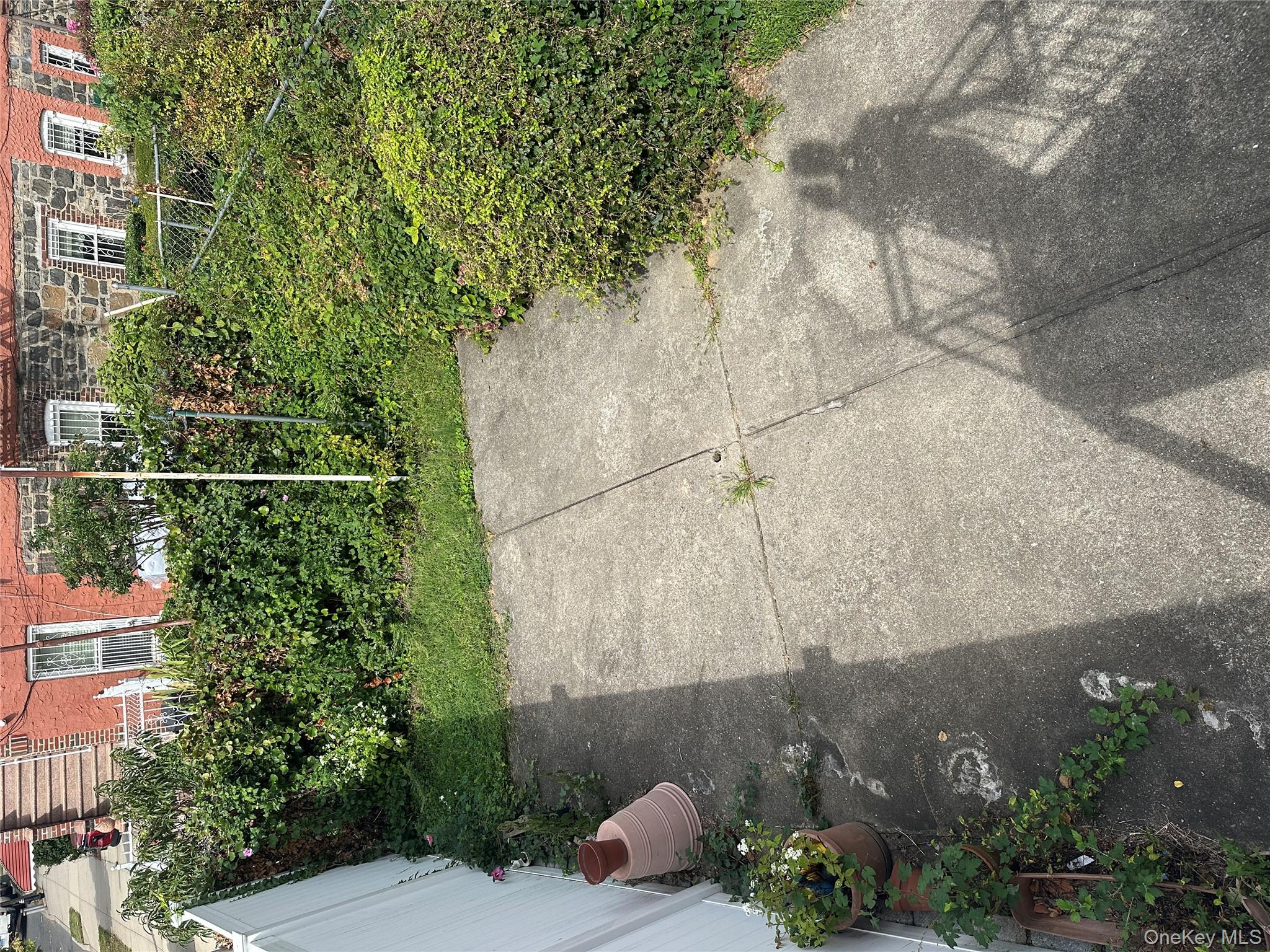 3563 Laconia Avenue, Bronx, NY 10469