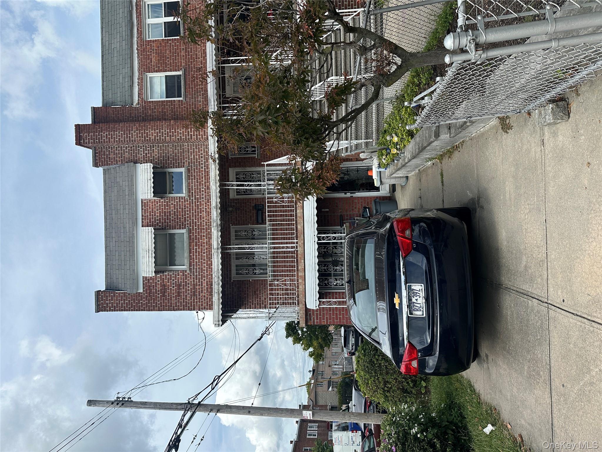 3563 Laconia Avenue, Bronx, NY 10469