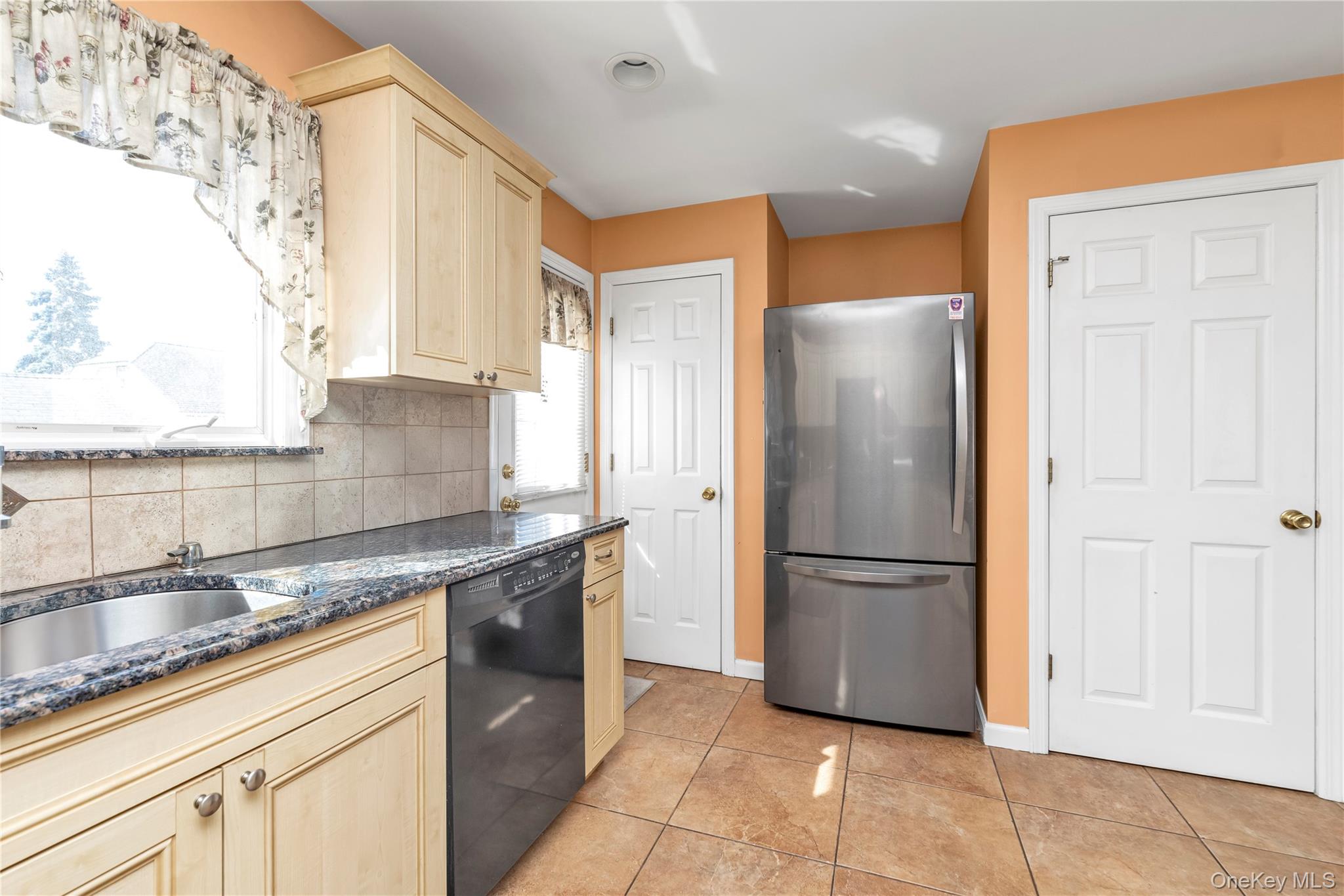 87 Montgomery Avenue, Oceanside, NY 11572