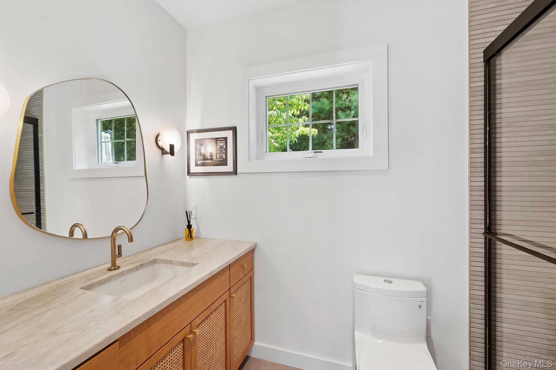 16 Wood Edge Court, Water Mill, NY 11976