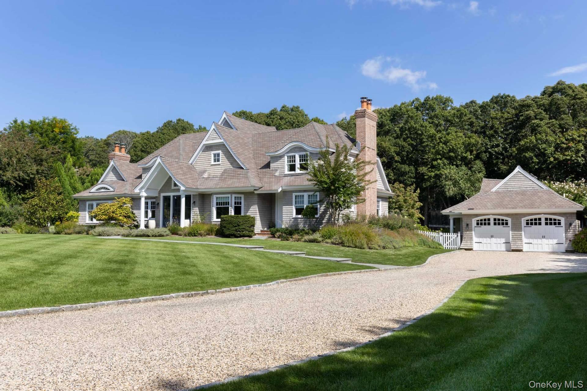 16 Wood Edge Court, Water Mill, NY 11976