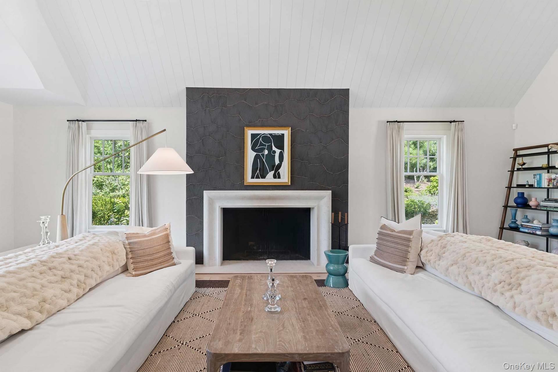 16 Wood Edge Court, Water Mill, NY 11976