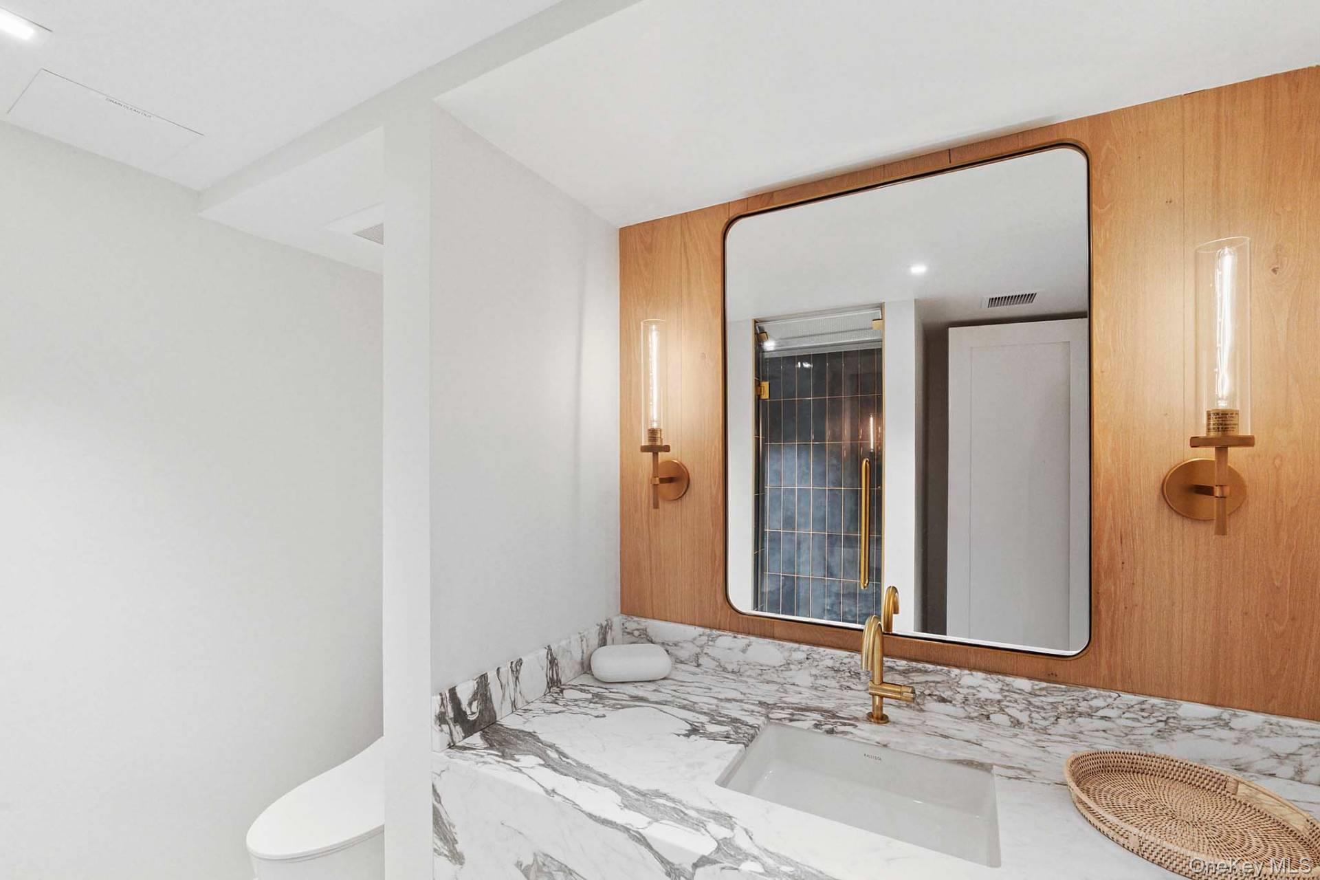 16 Wood Edge Court, Water Mill, NY 11976