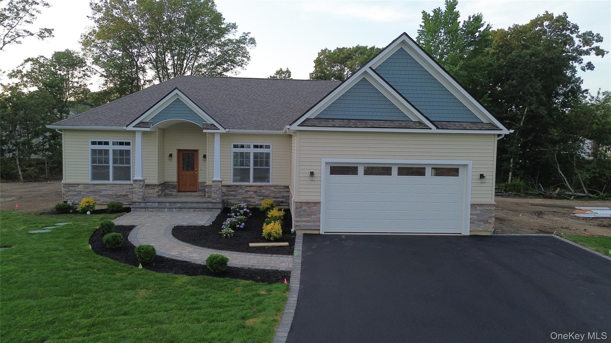 64 Blydenburgh Road, Centereach, NY 11720