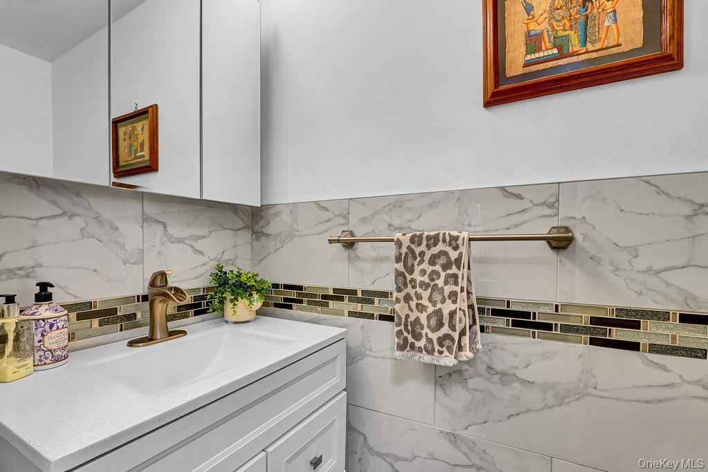 516 Elton Street, Brooklyn, NY 11208