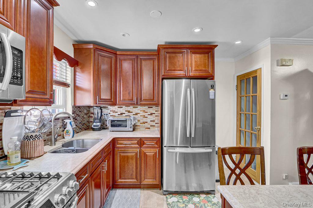 516 Elton Street, Brooklyn, NY 11208