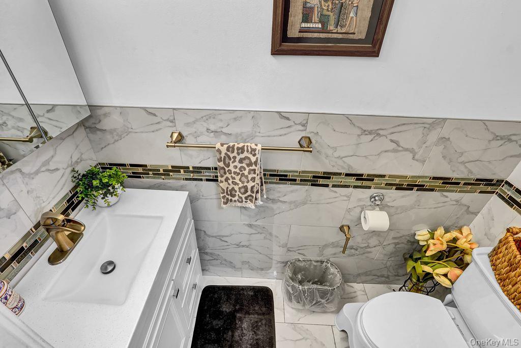 516 Elton Street, Brooklyn, NY 11208