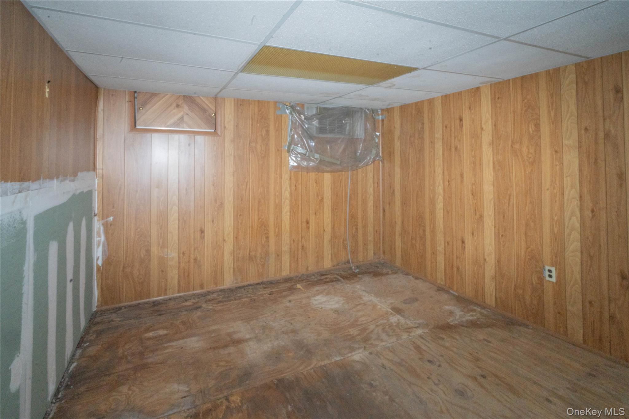 565 E 81st Street, Brooklyn, NY 11236