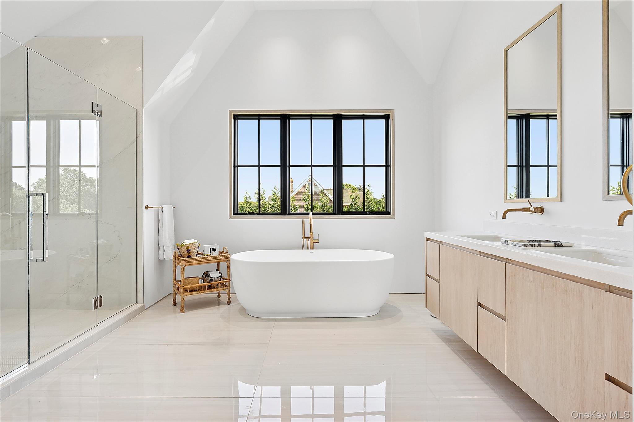 58 Clearview Farm Road, Southampton, NY 11968