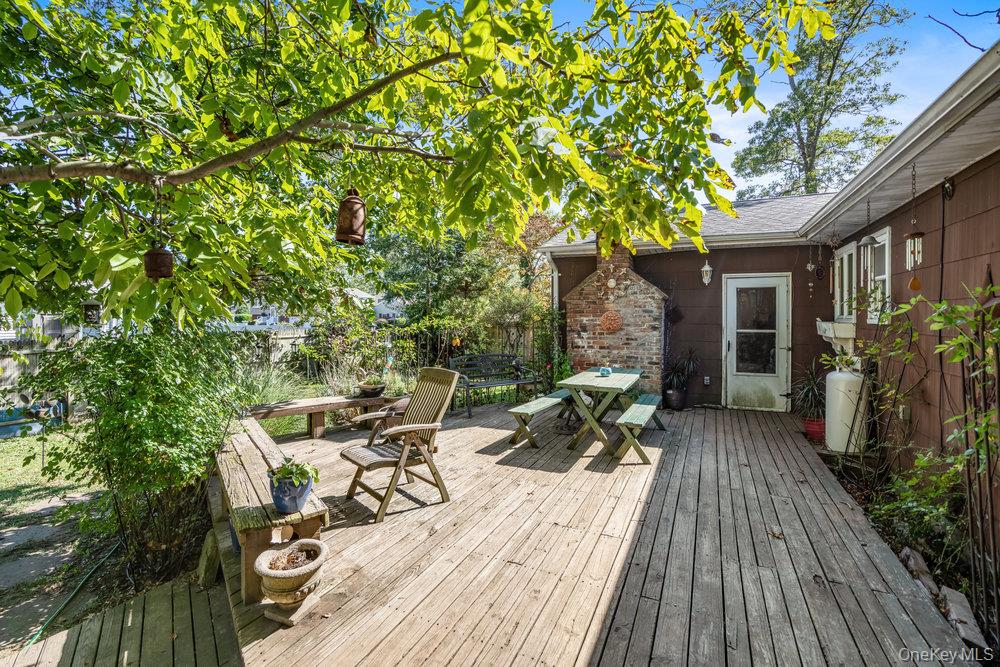 209 Claremont Avenue, West Babylon, NY 11704