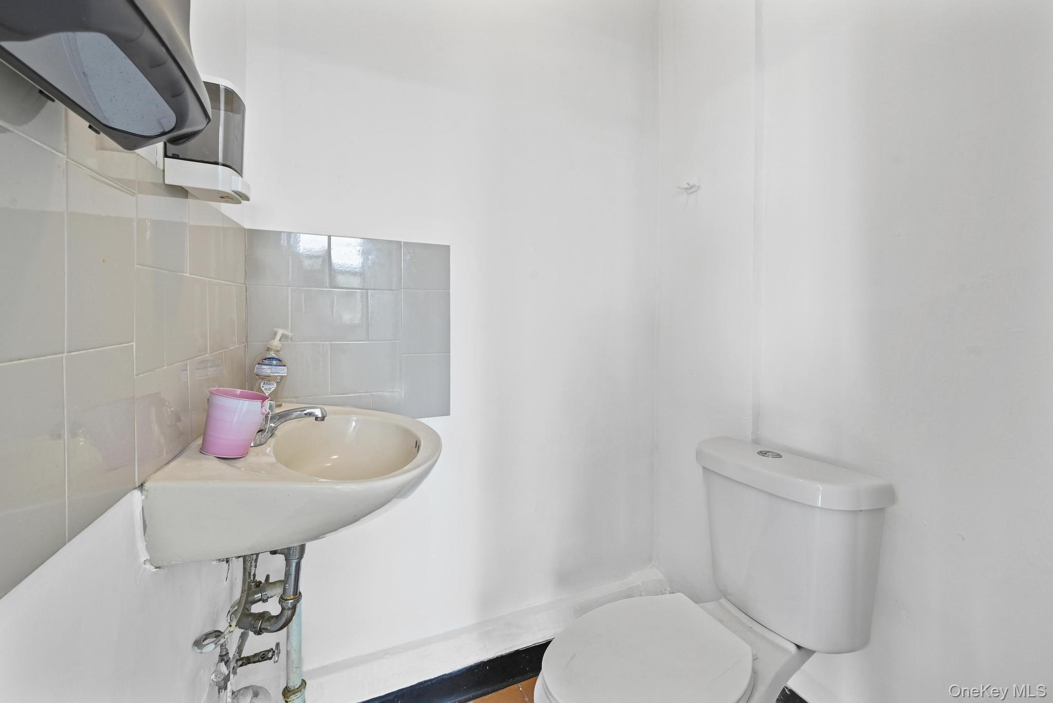 225-25 Merrick Blvd, Laurelton, NY 11413