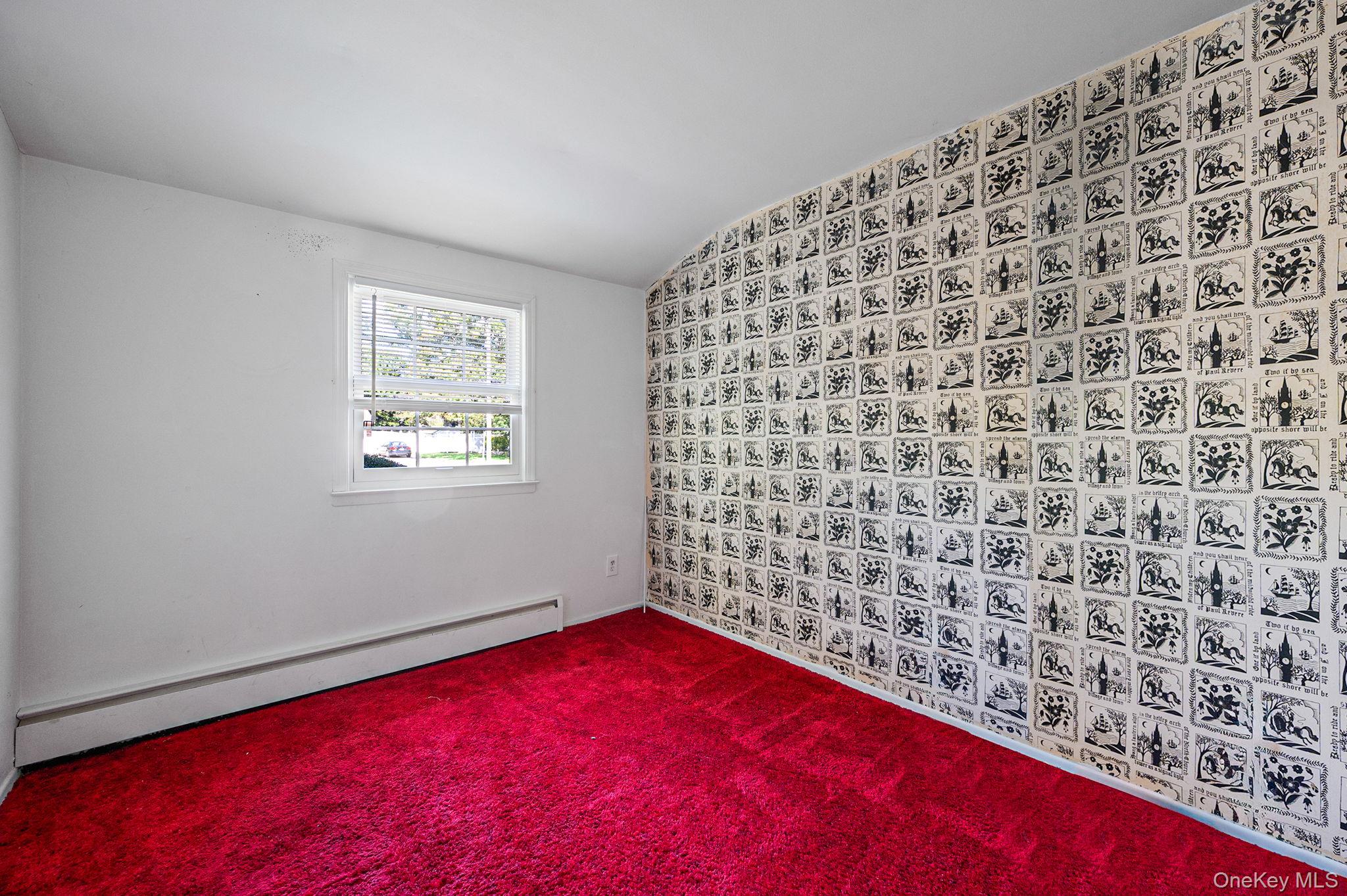 32 Seaman Neck Road, Dix Hills, NY 11746