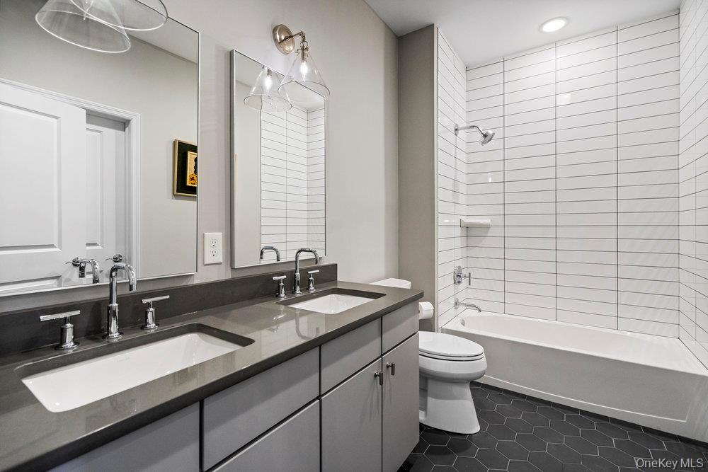 295 Silver Timber Drive, Yaphank, NY 11980