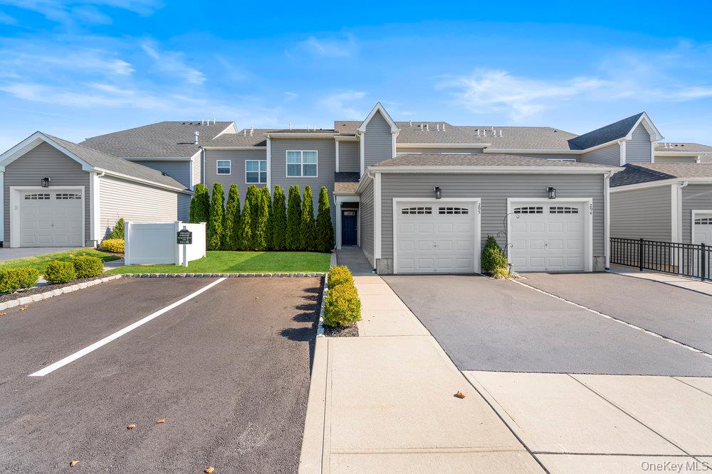 295 Silver Timber Drive, Yaphank, NY 11980