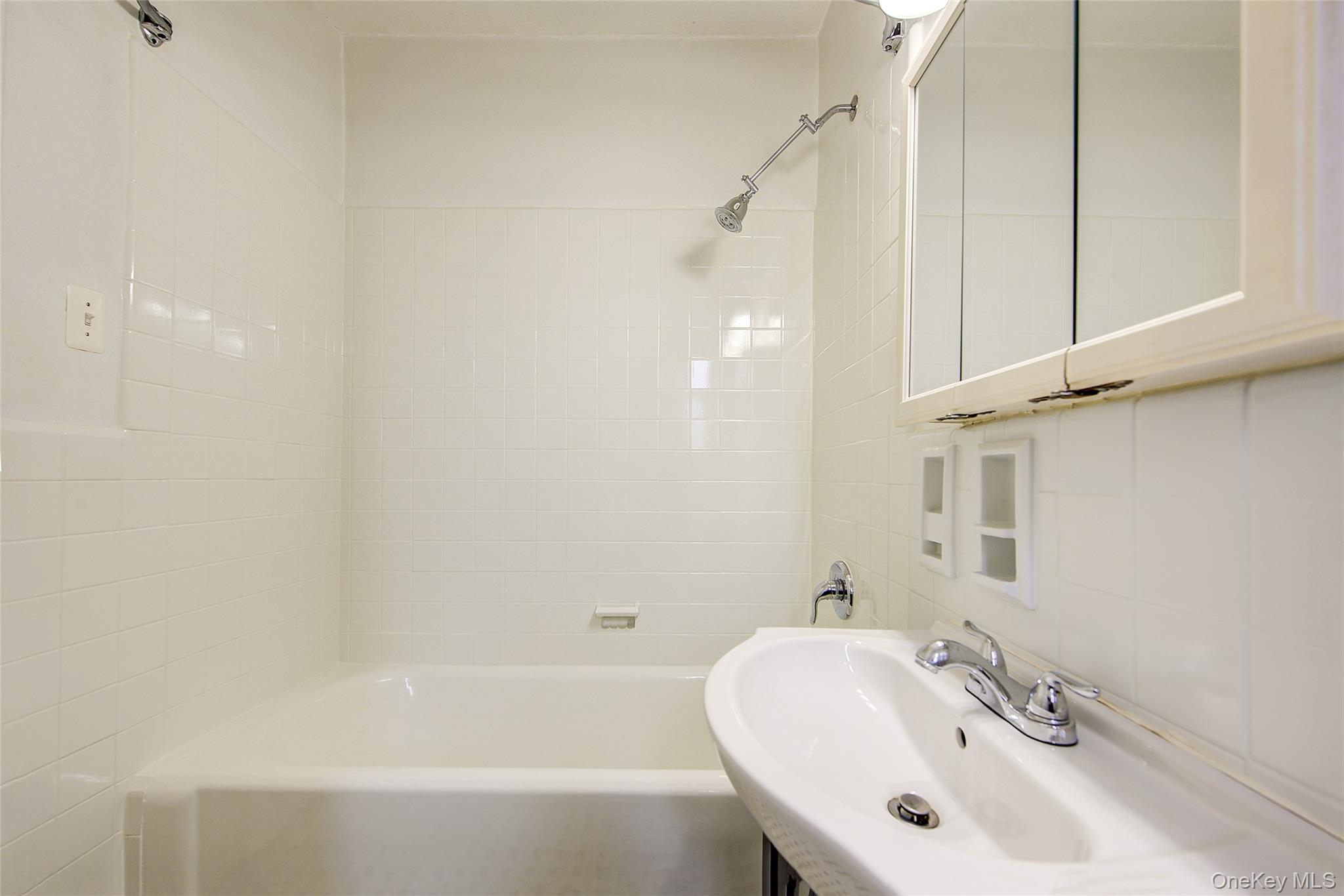 76-35 113th Street # 6C, Forest Hills, NY 11375