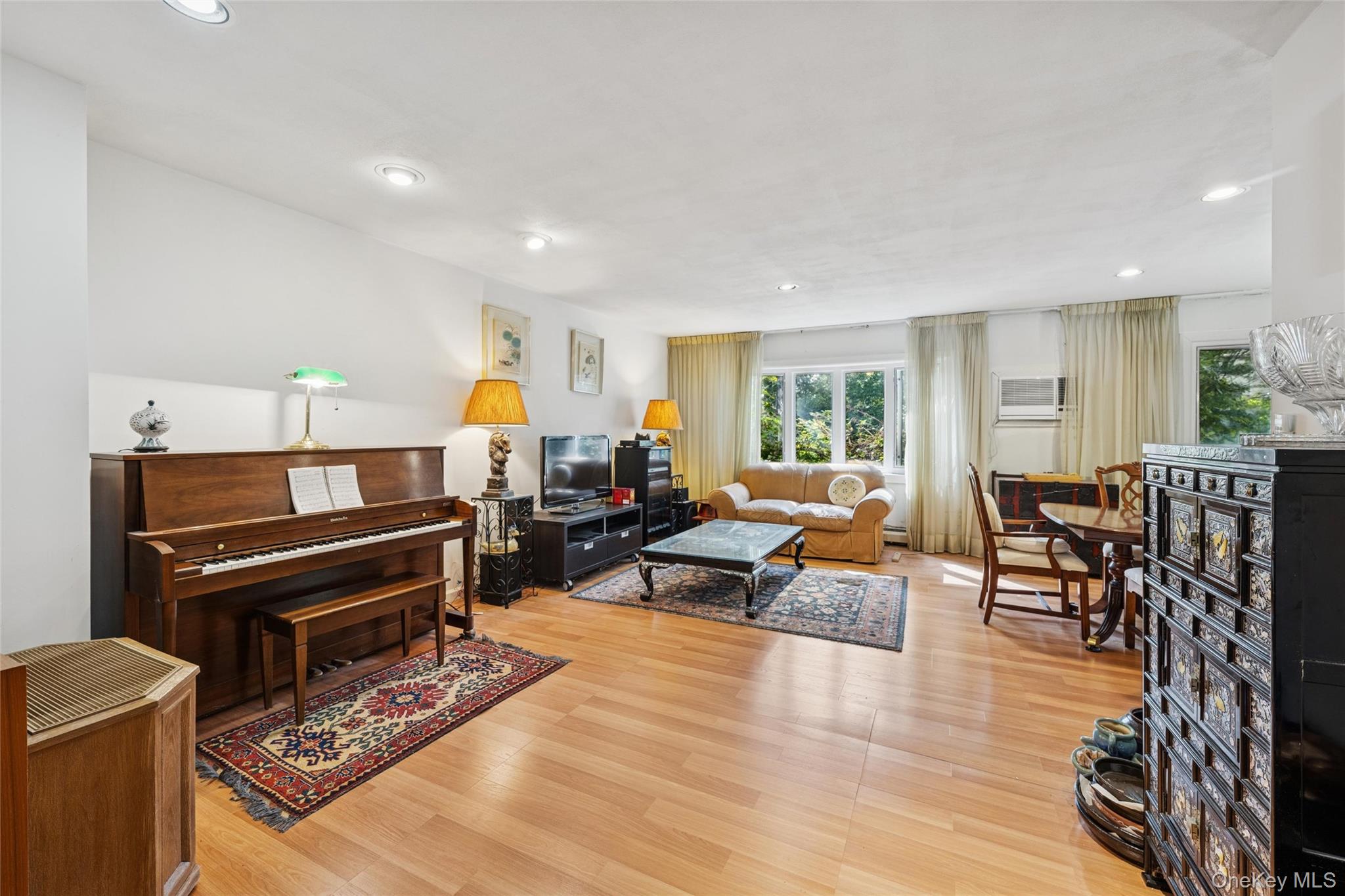 24 Woodbine Street, Coram, NY 11727