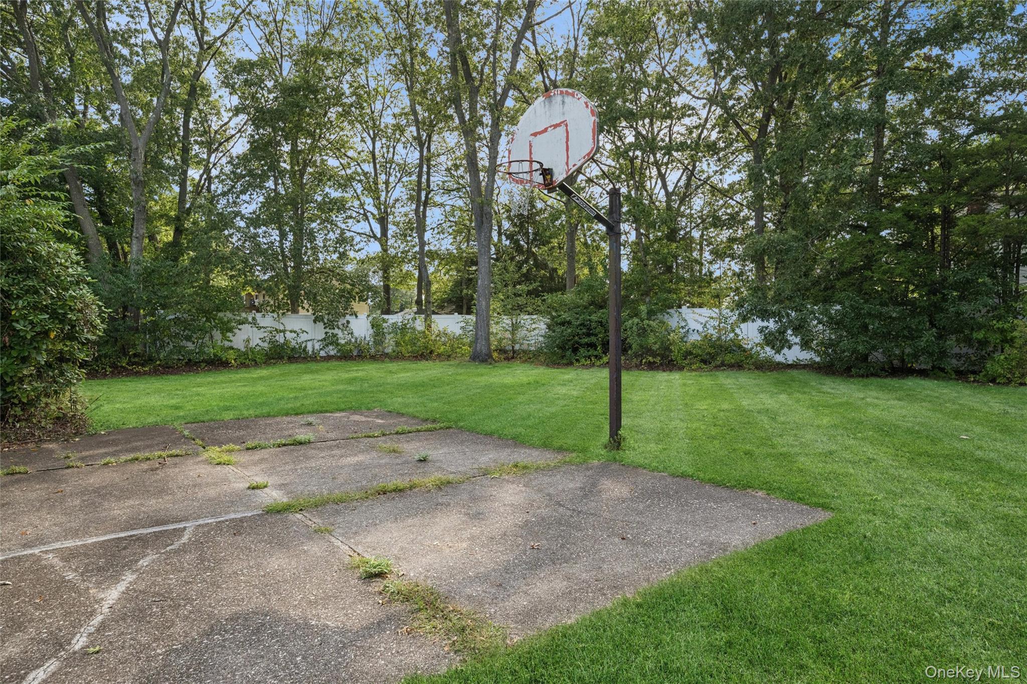 24 Woodbine Street, Coram, NY 11727