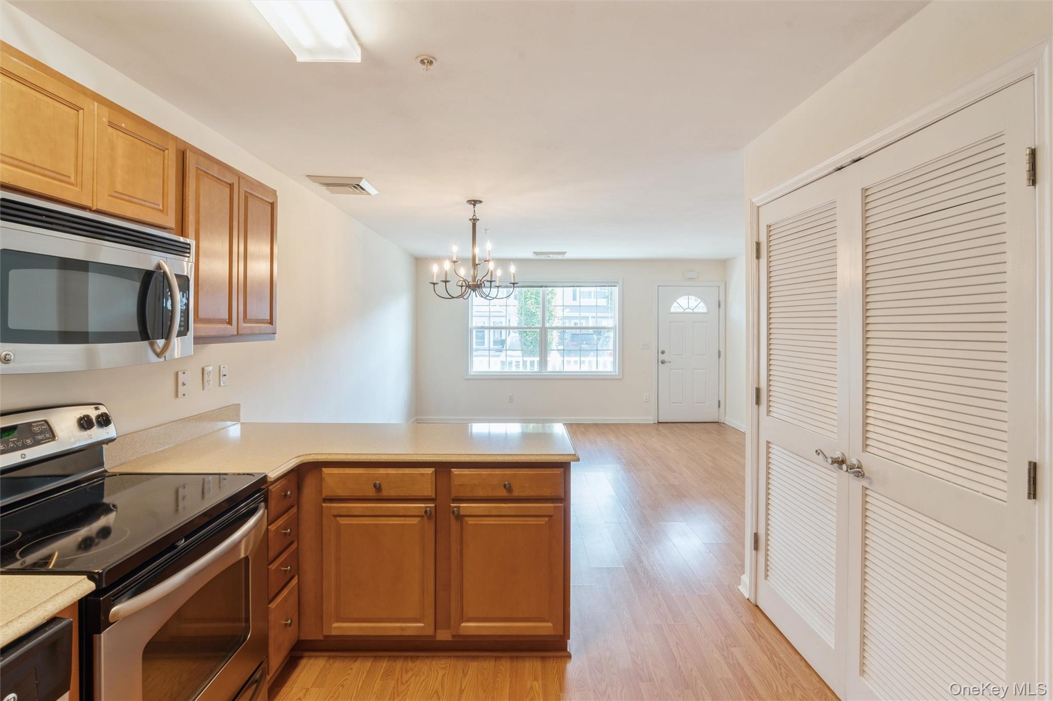 1133 Willow Lane, Valley Stream, NY 11580