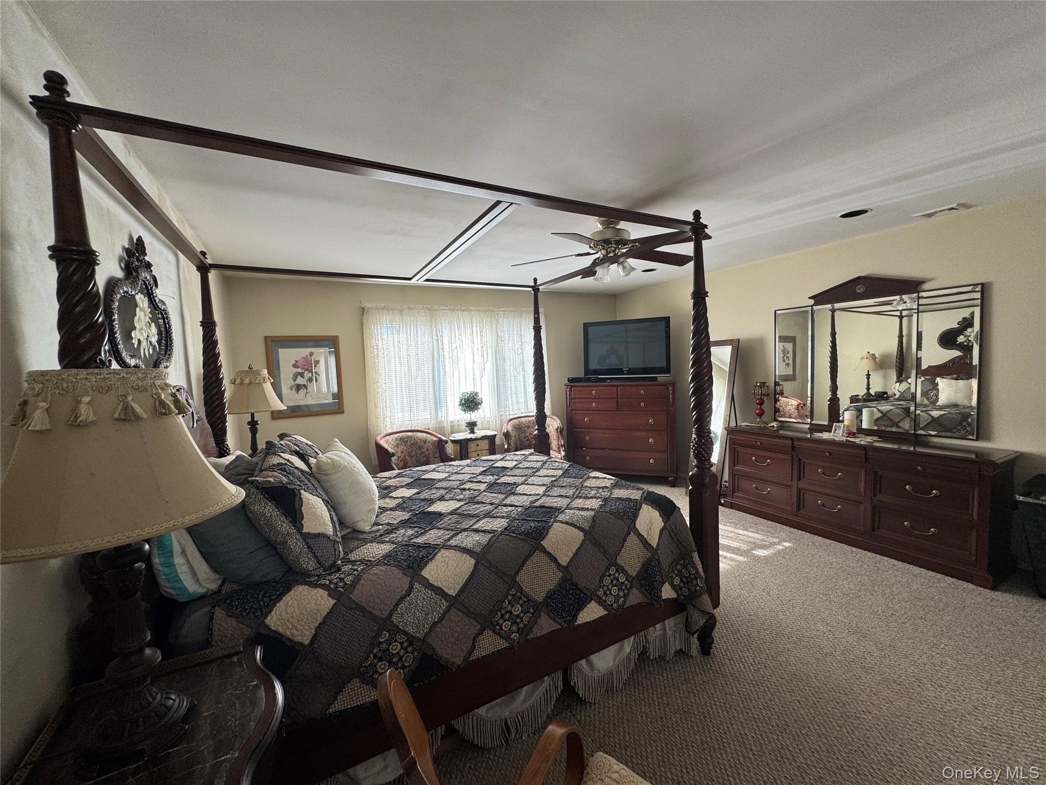 7 Kingston Road, Mount Sinai, NY 11766