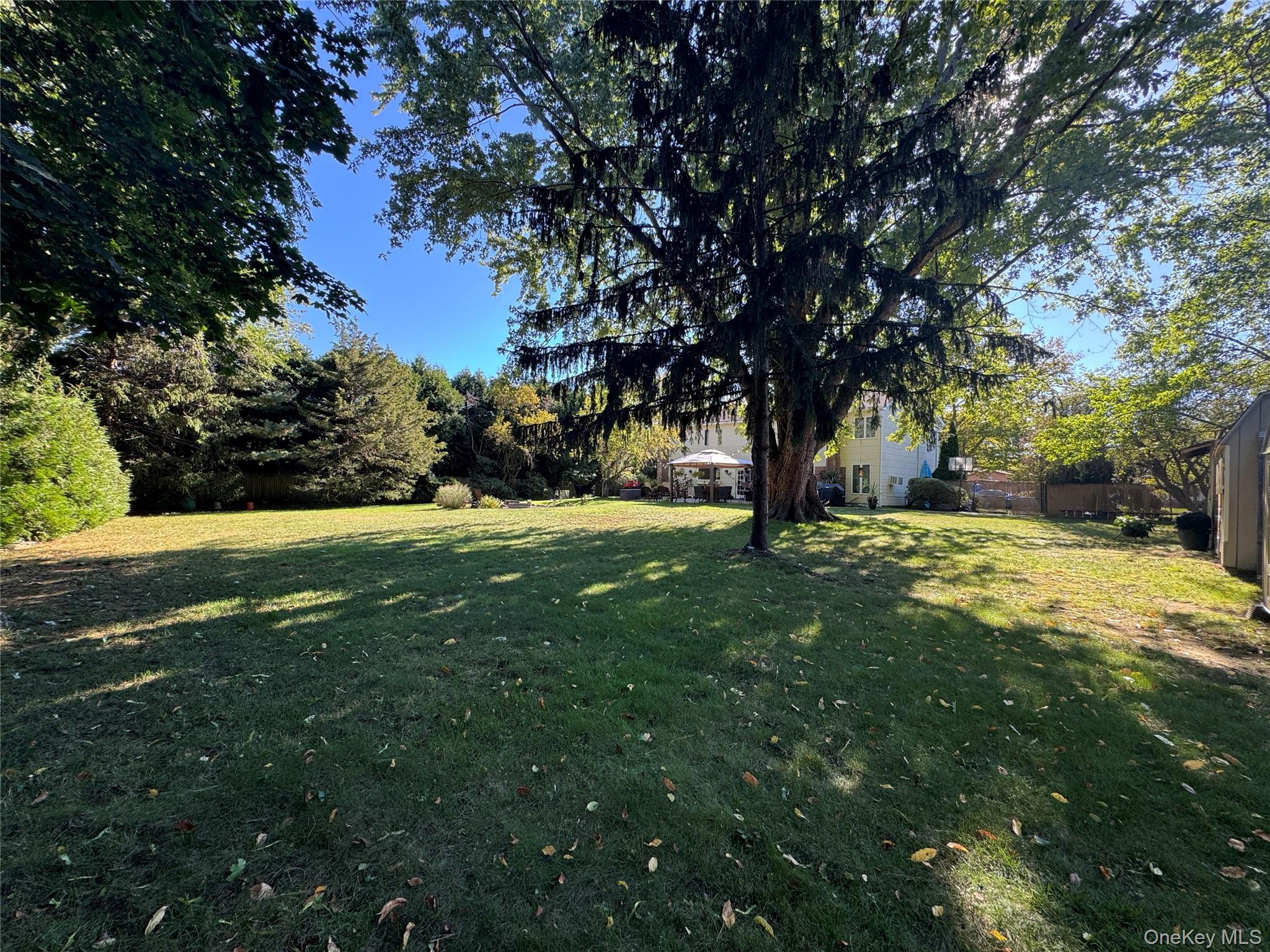 7 Kingston Road, Mount Sinai, NY 11766